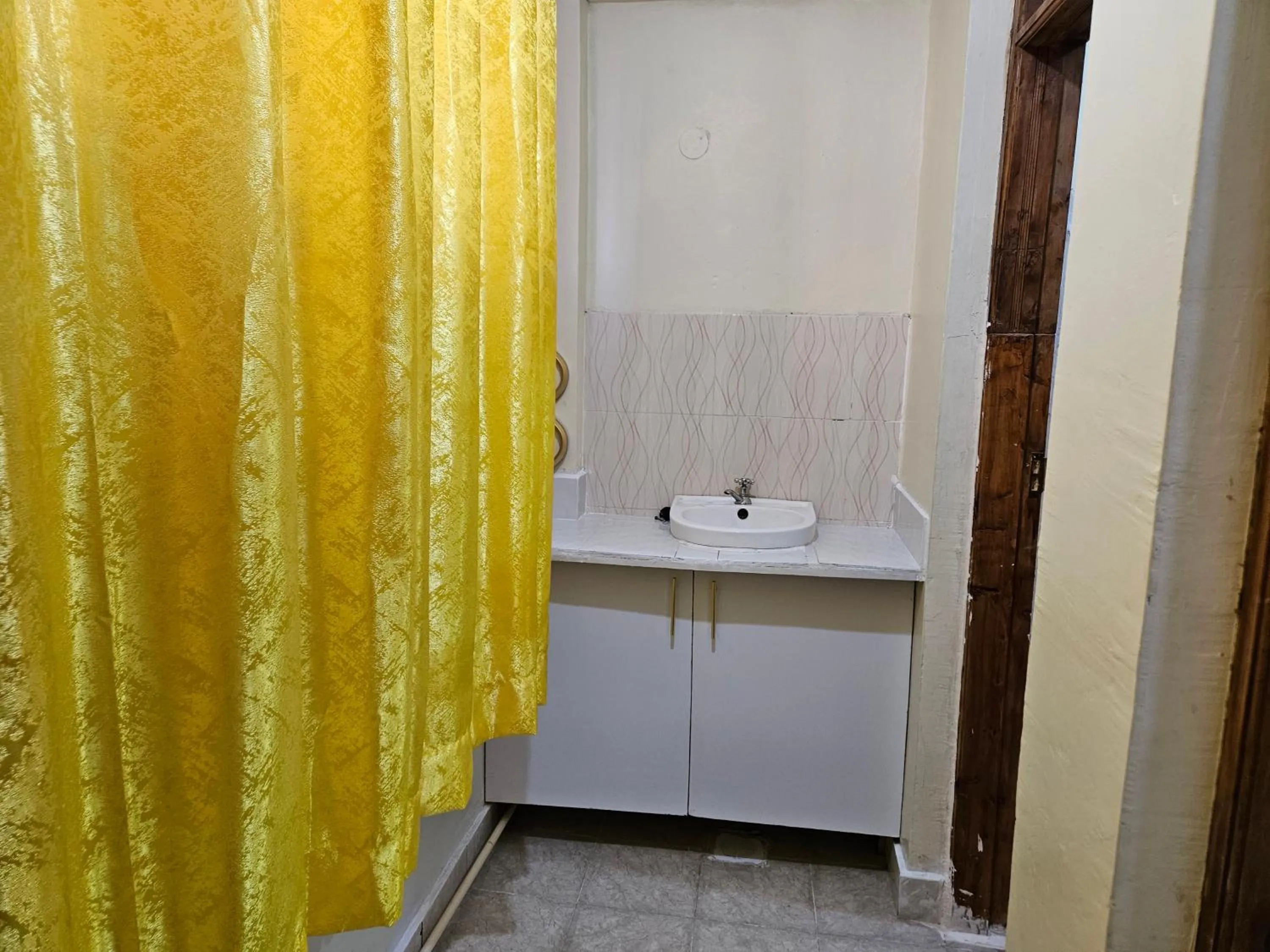 Airport Studio Apartments-JKIA