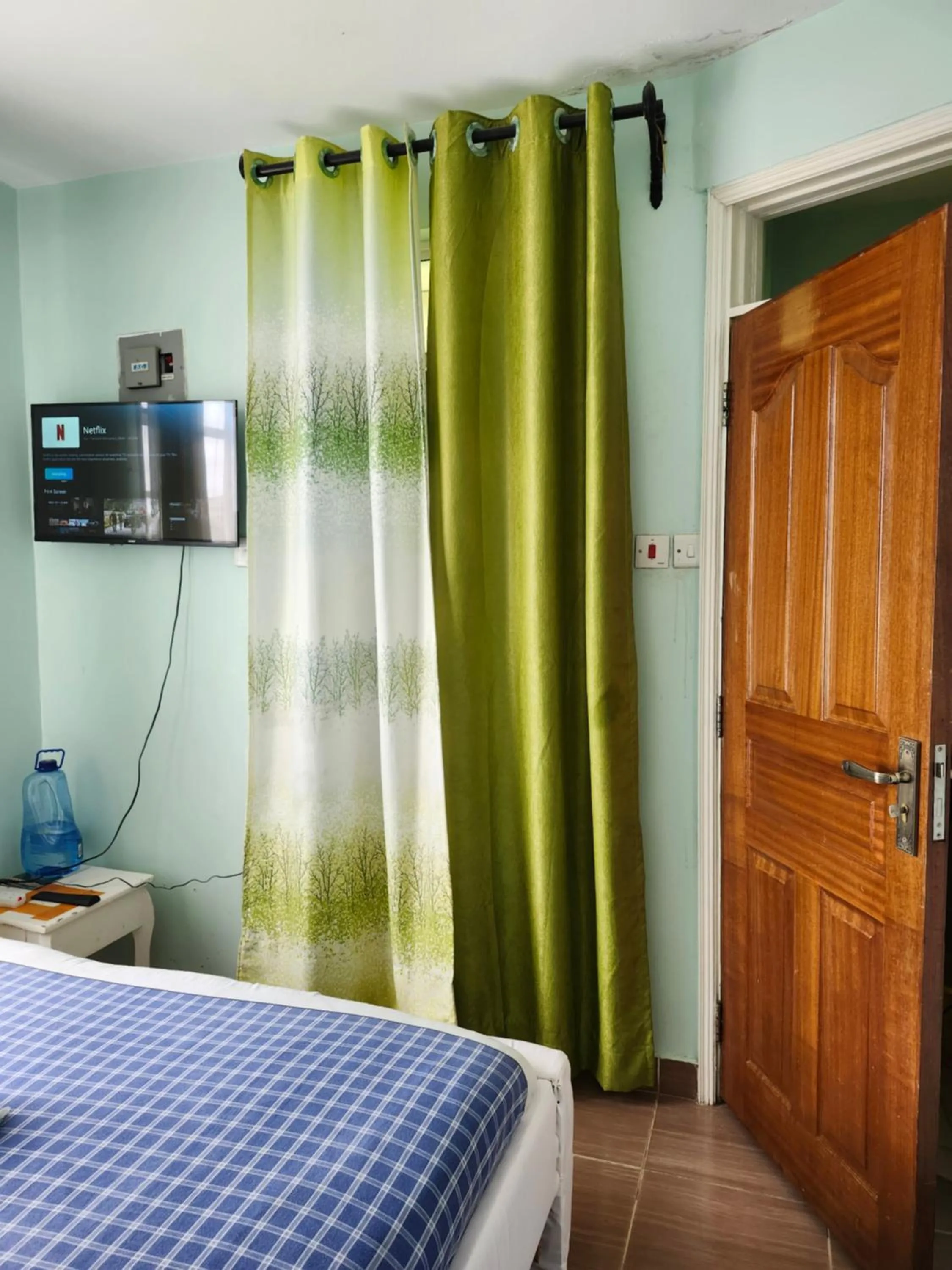 Airport Studio Apartments-JKIA