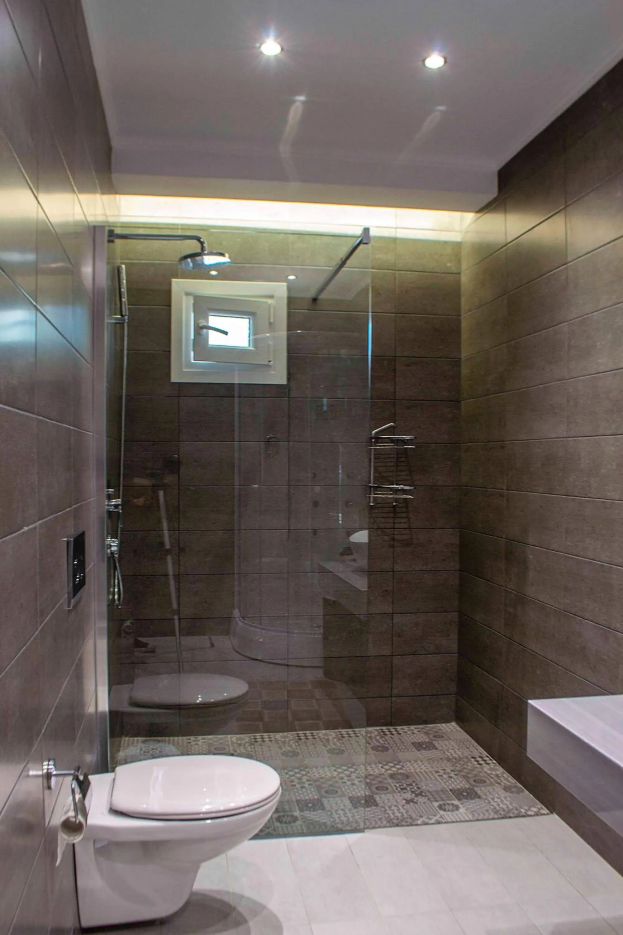 Milonas House Apartments