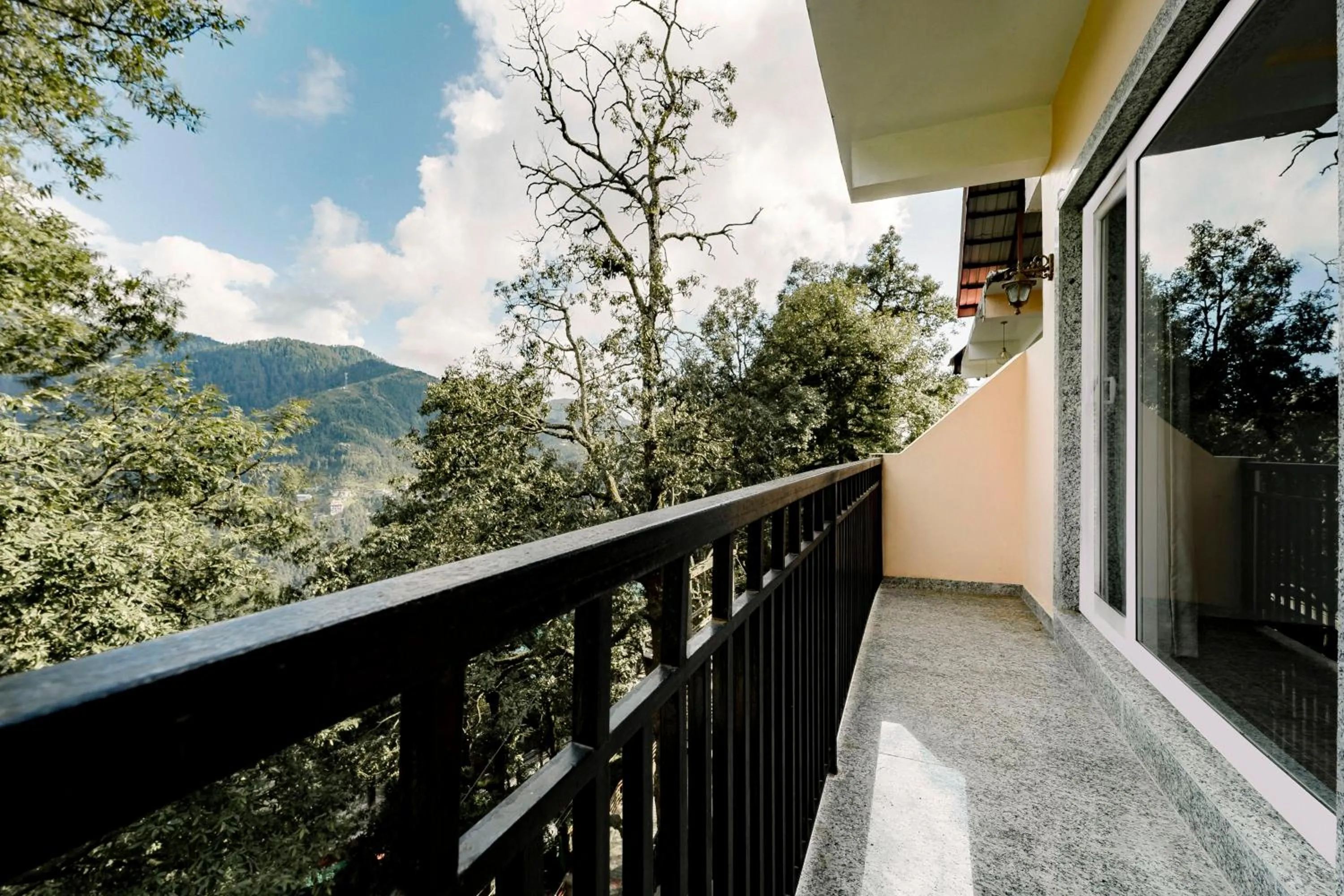 Balcony/Terrace in Treebo Hilldaar Dalhousie