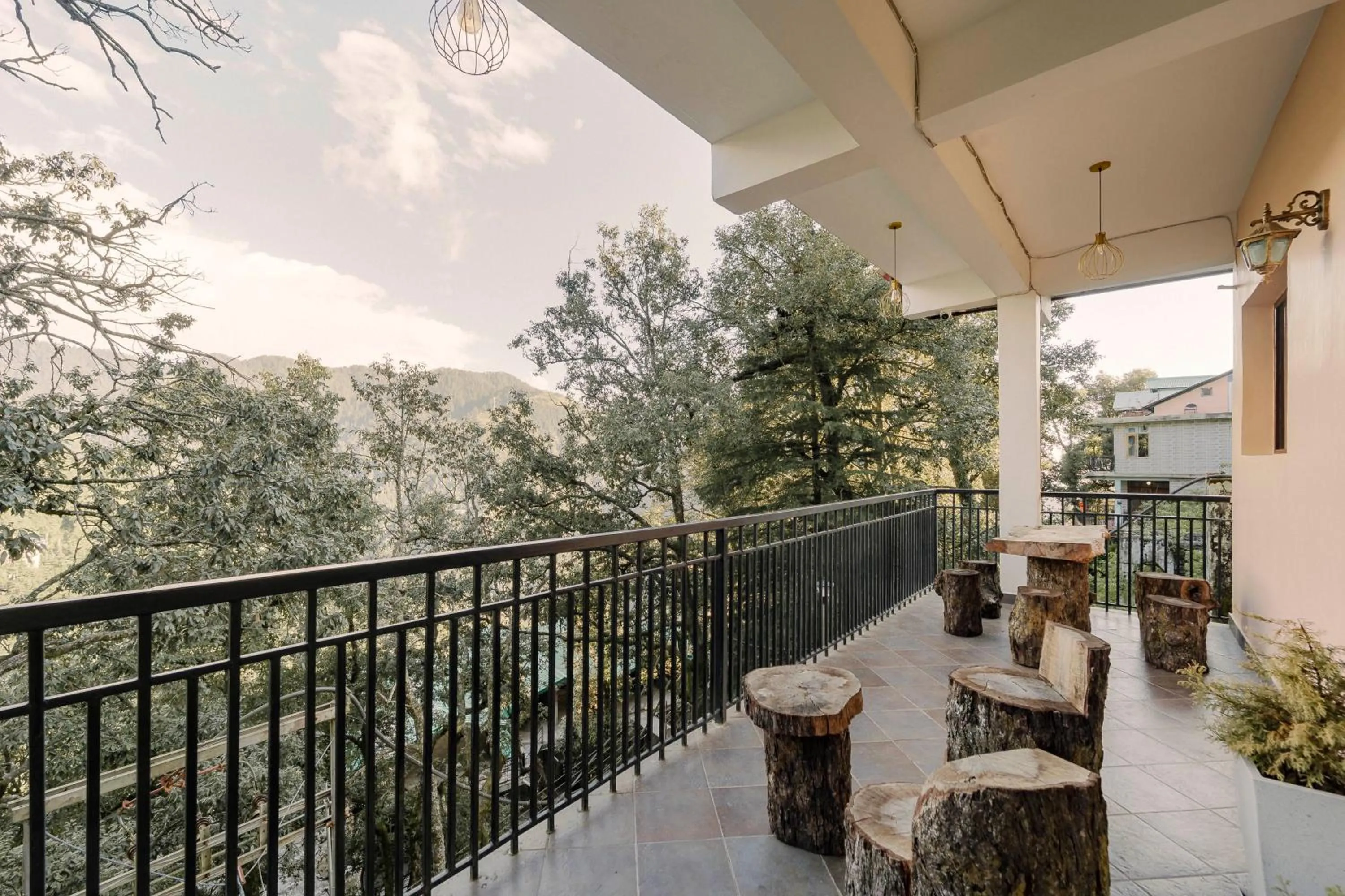Balcony/Terrace in Treebo Hilldaar Dalhousie