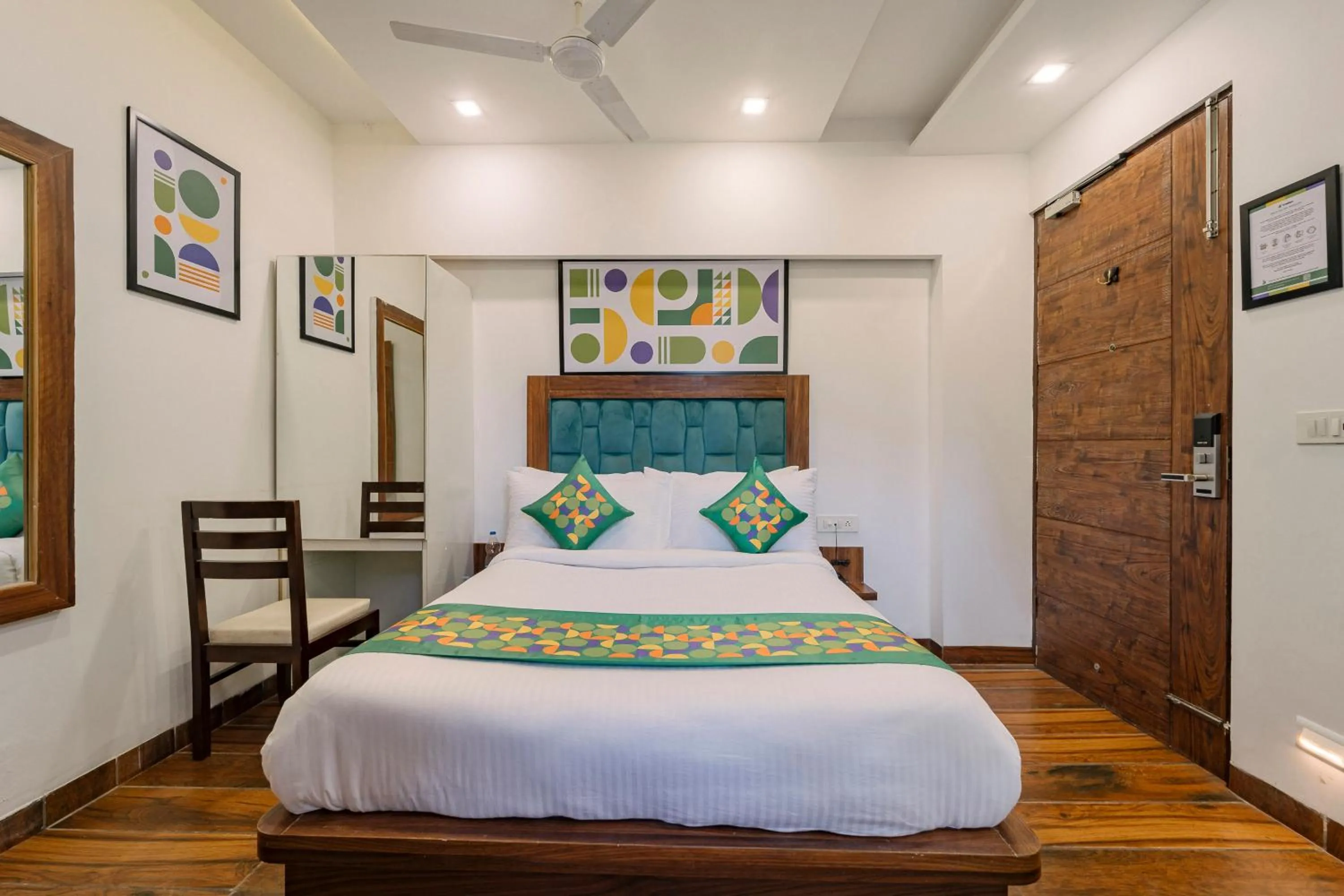 Bedroom, Bed in Treebo Hilldaar Dalhousie