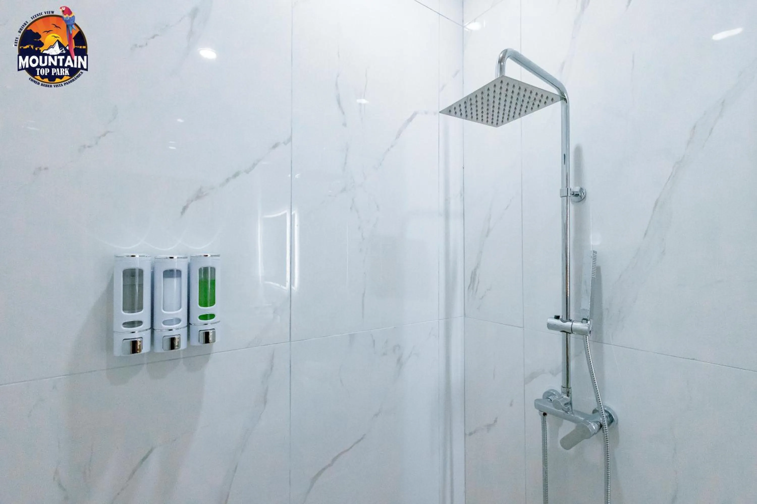 Shower in Mountain Top Park Hotel