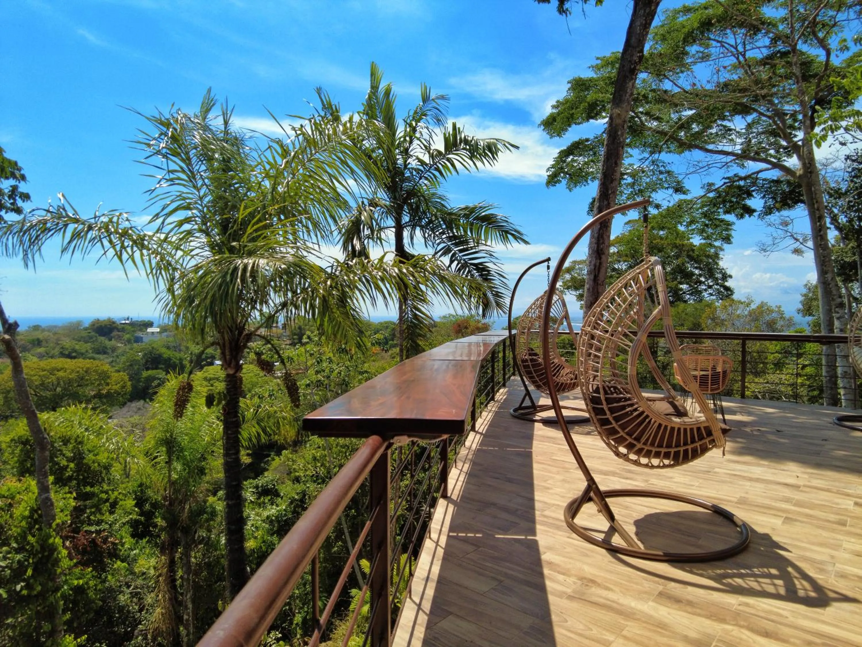 Restaurant/places to eat in Mountain Top Park Hotel