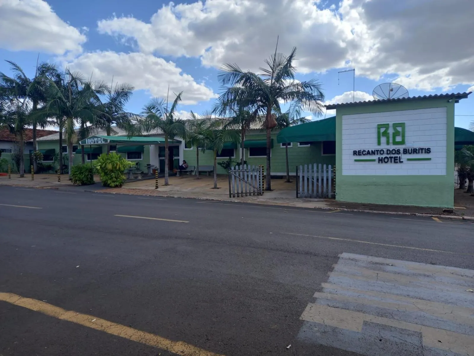 HOTEL RECANTO DOS BURITIS