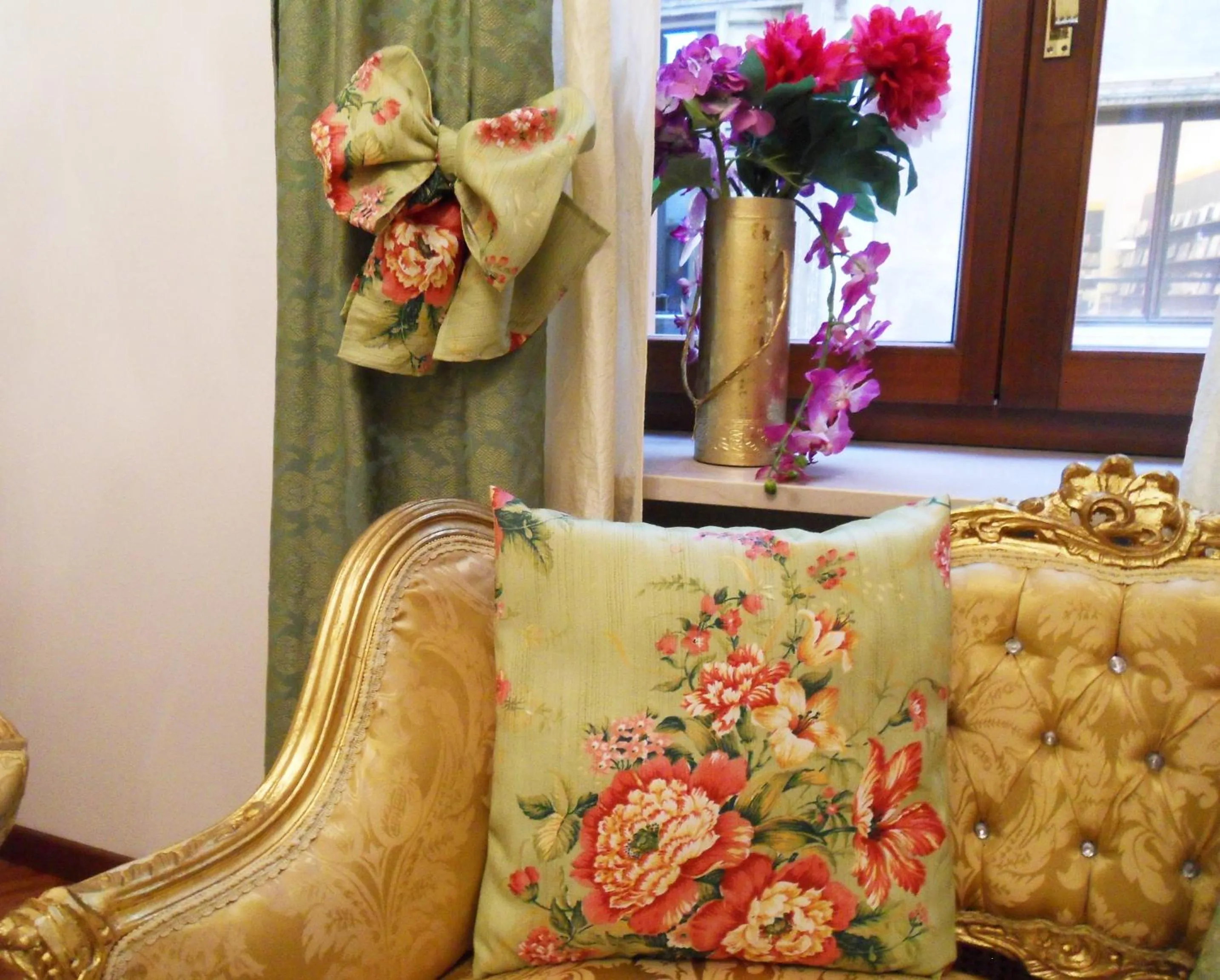 Decorative detail in Art&Coffee