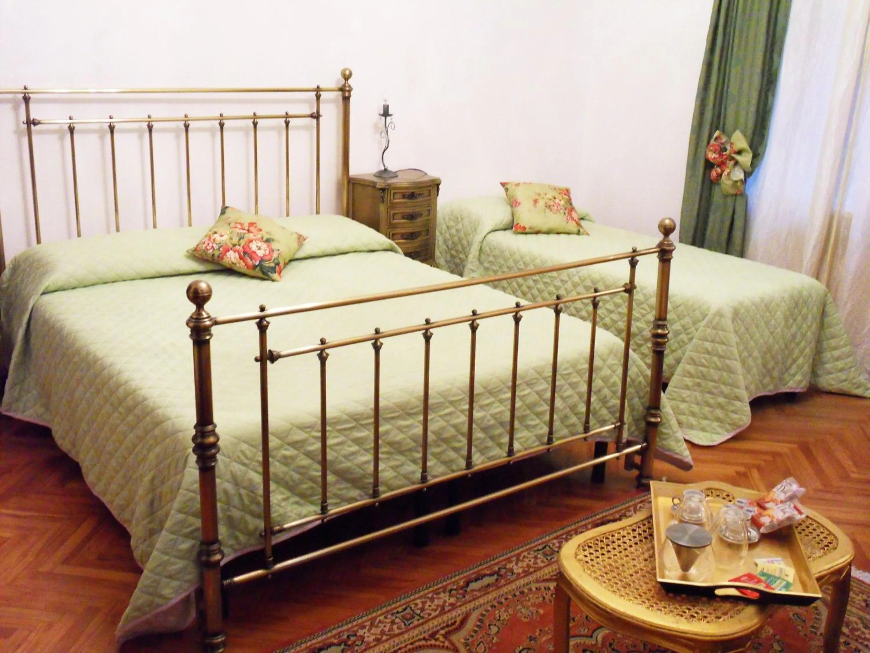 Photo of the whole room, Bed in Art&Coffee