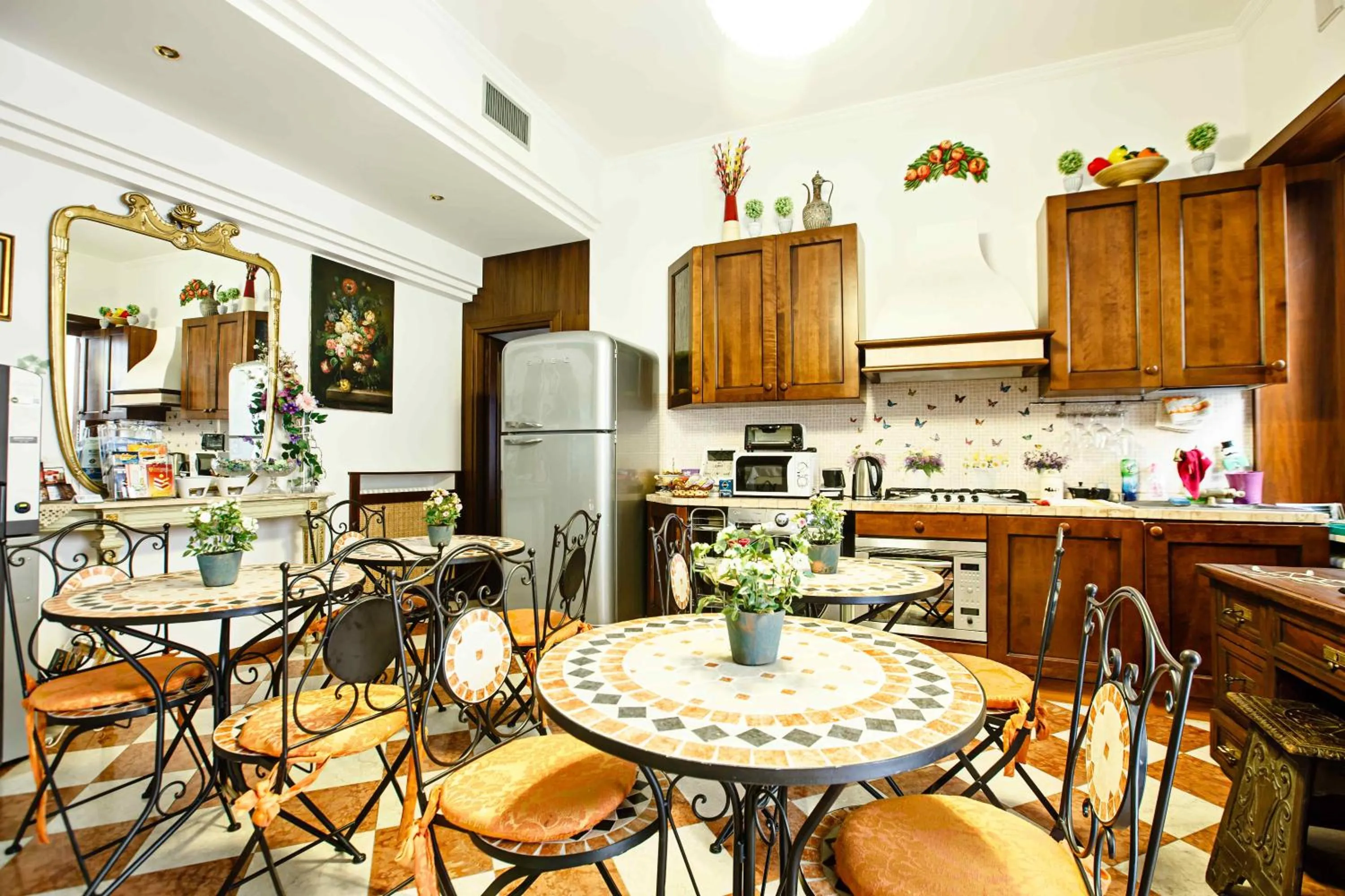 Restaurant/places to eat in Art&Coffee