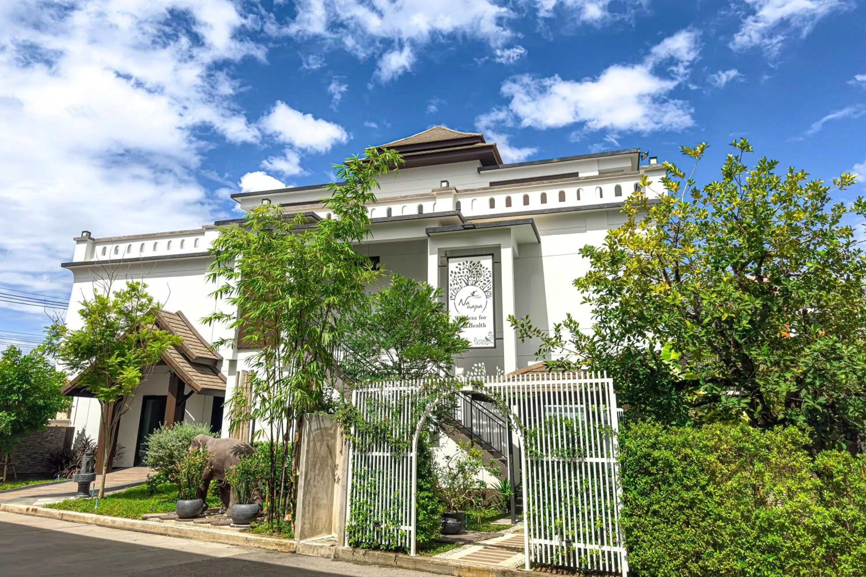 Property building in Na Napa Wellness Spa & Resort