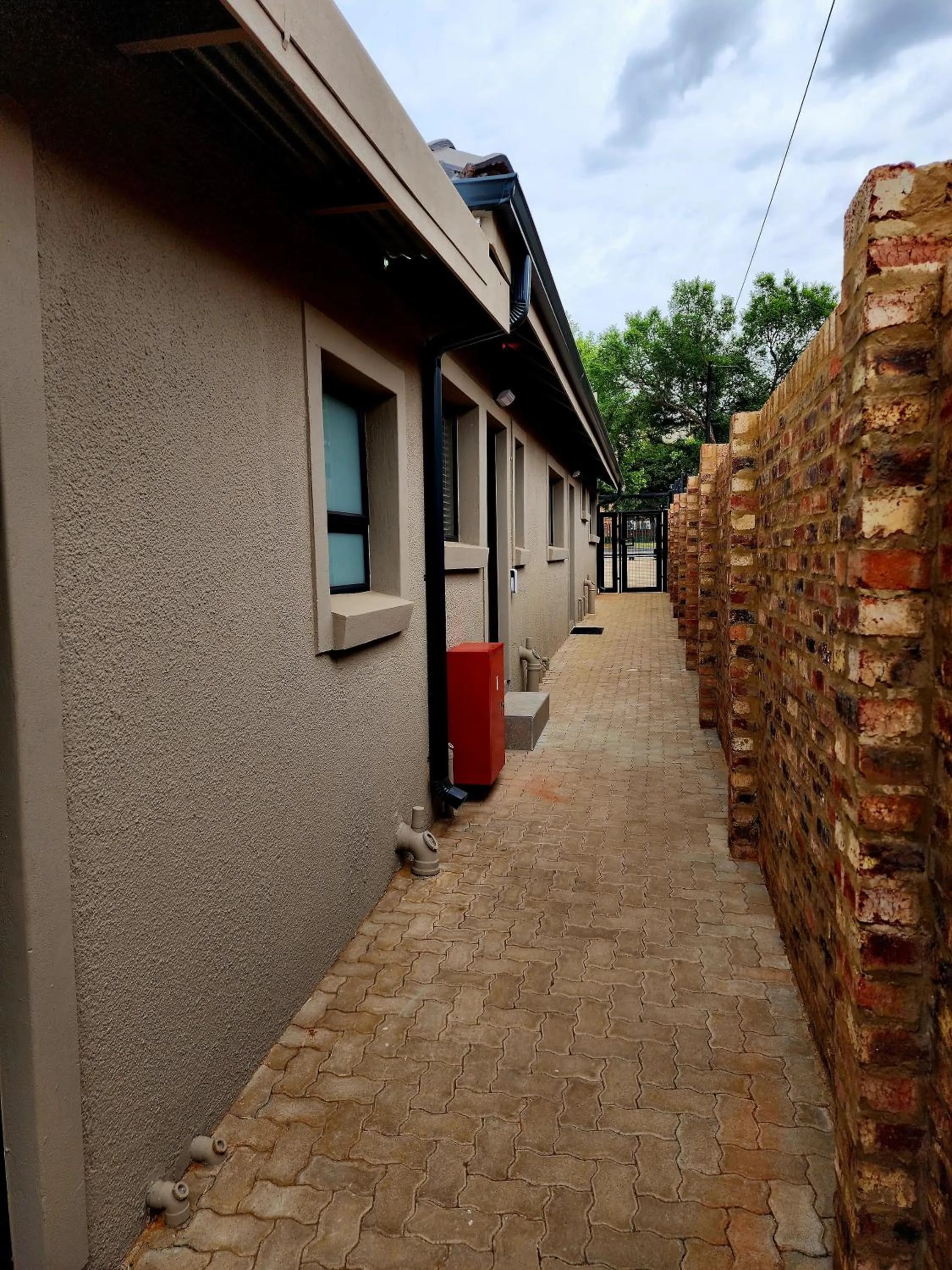 Property building in 80 on Thabo