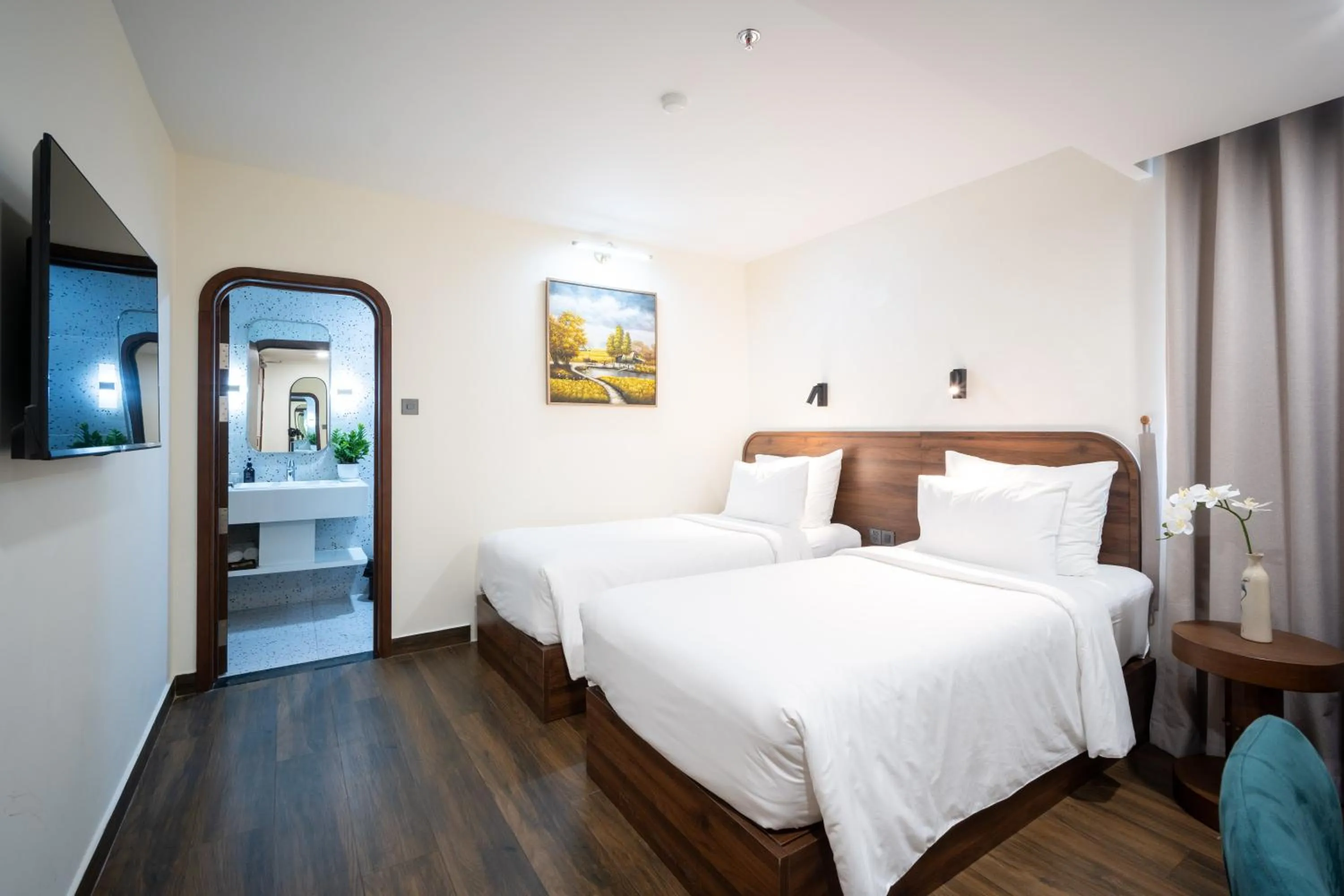 Bed in Hato Saigon Boutique Hotel & Rooftop