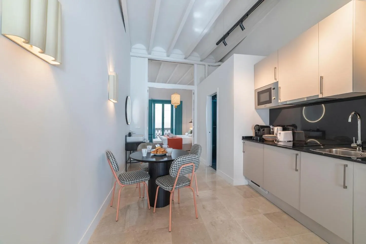 Dining area in Slow Suites Salvador