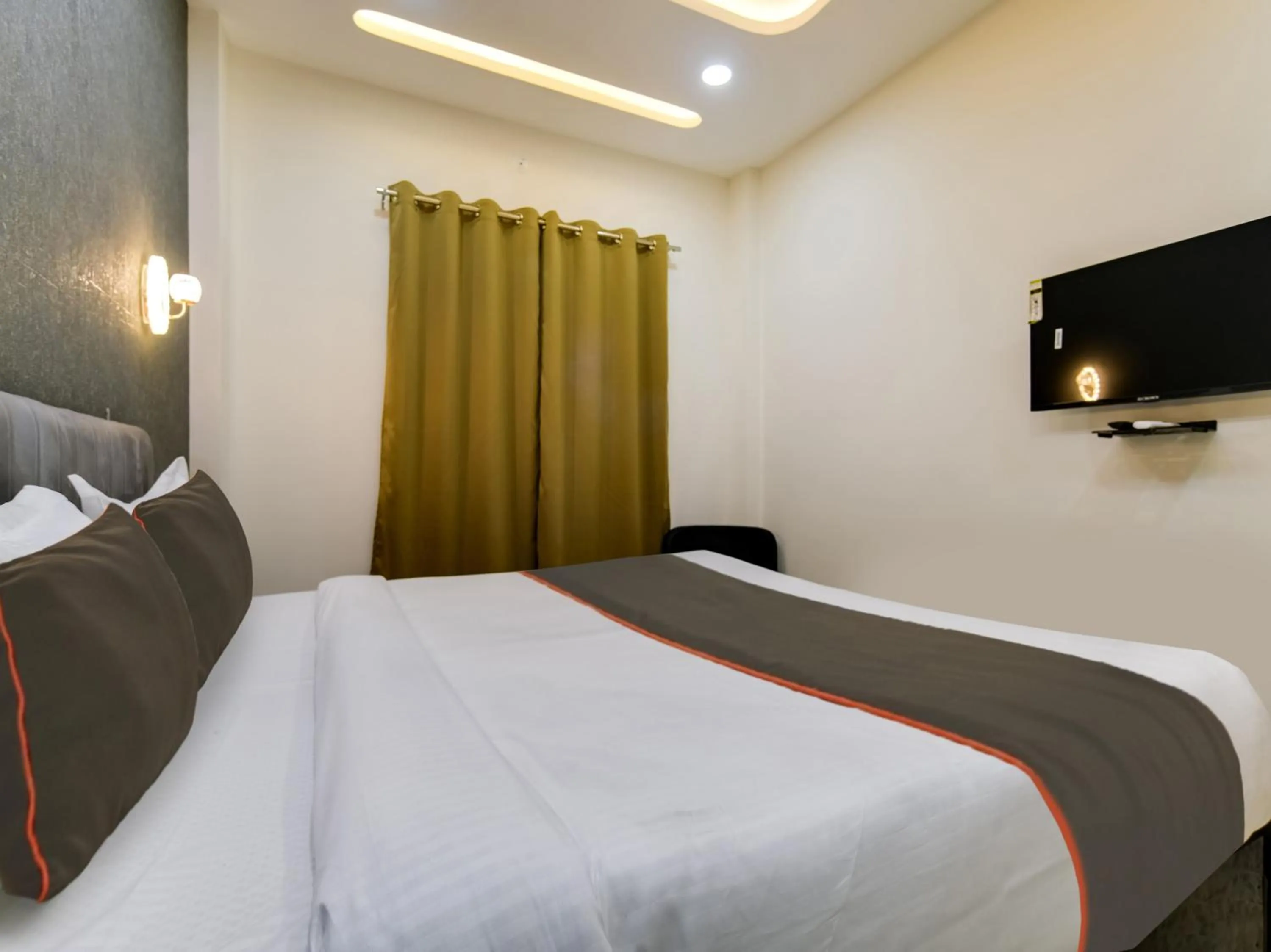 Bedroom, Bed in Hotel O Iconic Stay