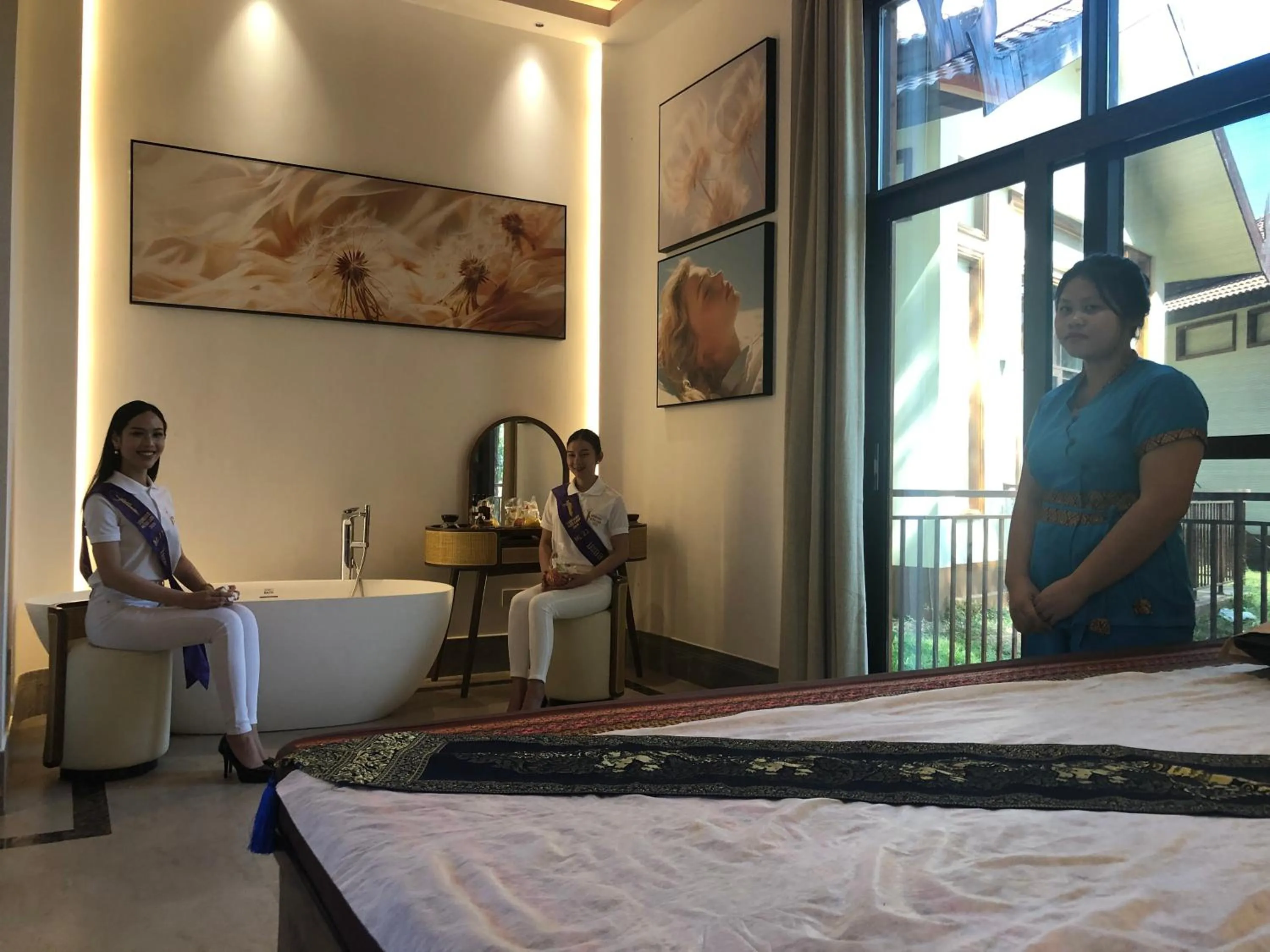 Spa and wellness centre/facilities, Bed in MonMonBoutique Hotel