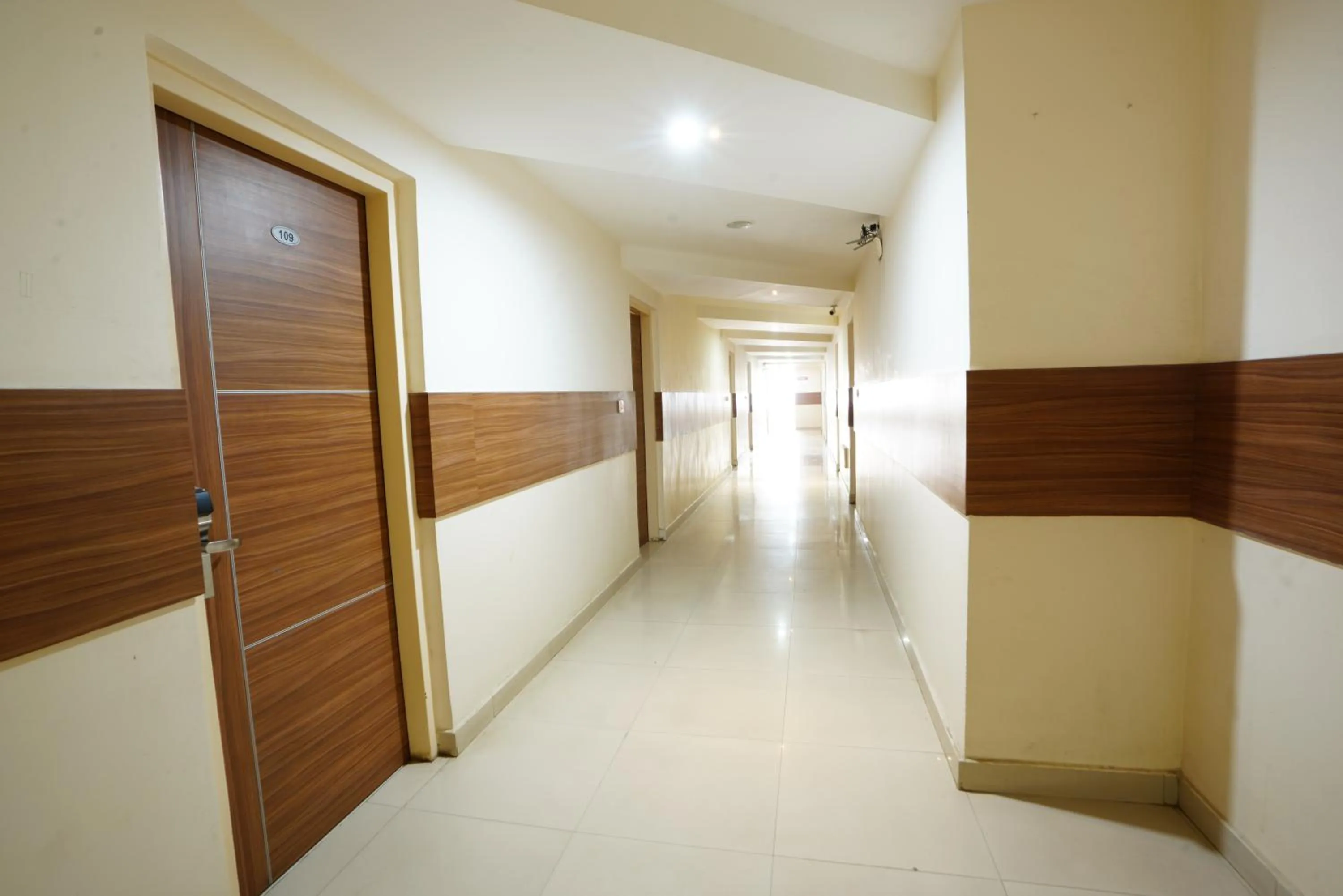 Hotel Grand Bee Bangalore