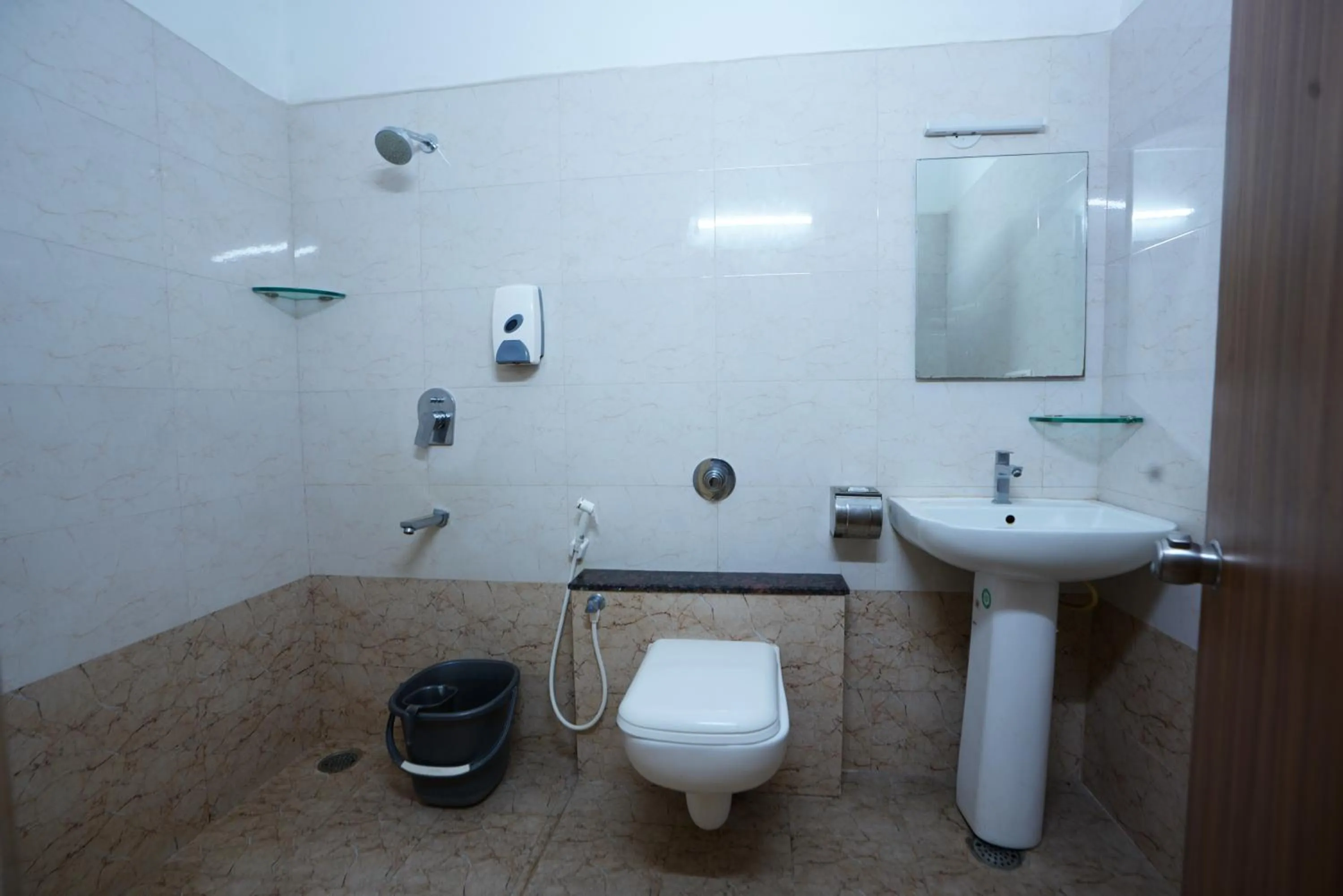 Hotel Grand Bee Bangalore