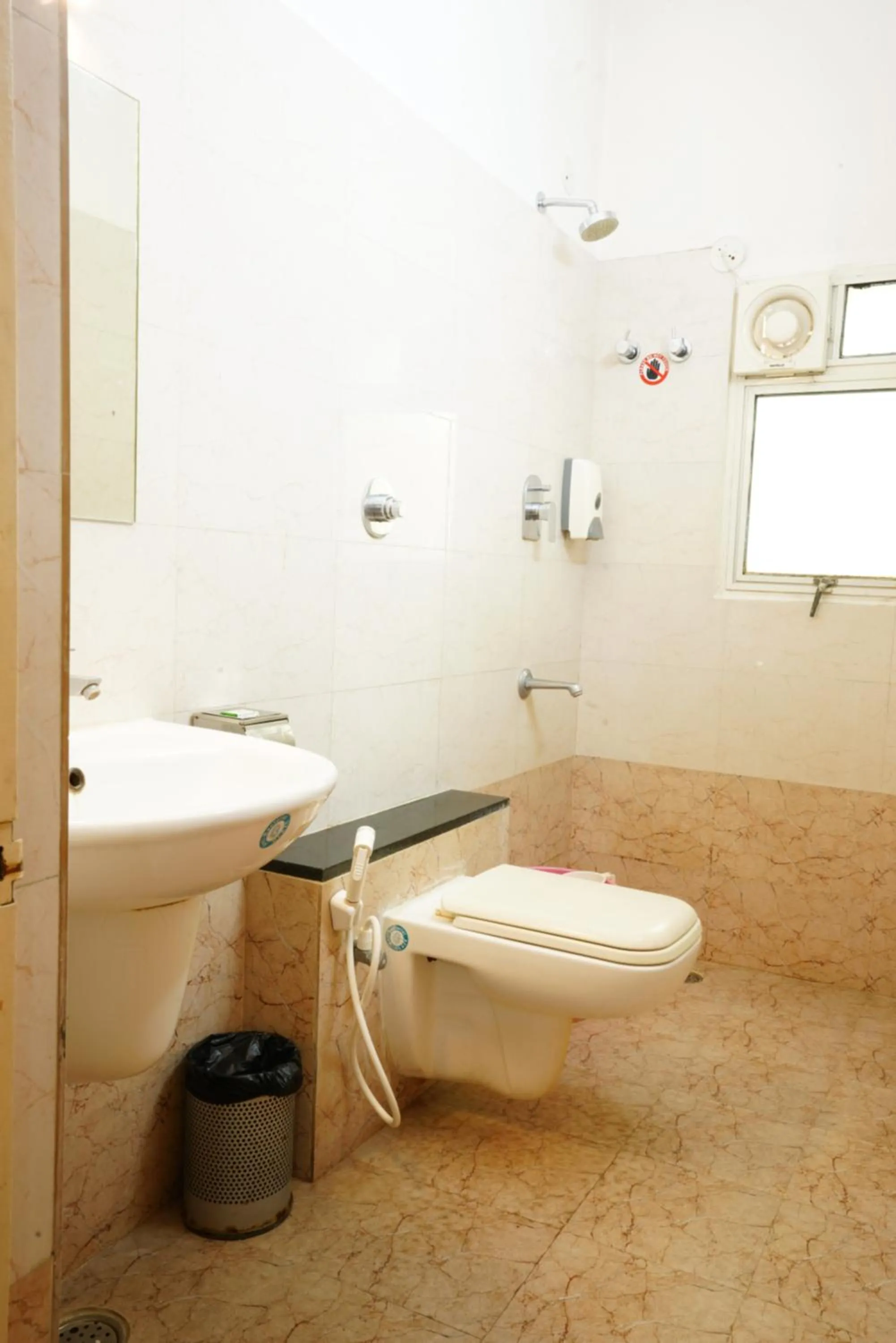 Hotel Grand Bee Bangalore