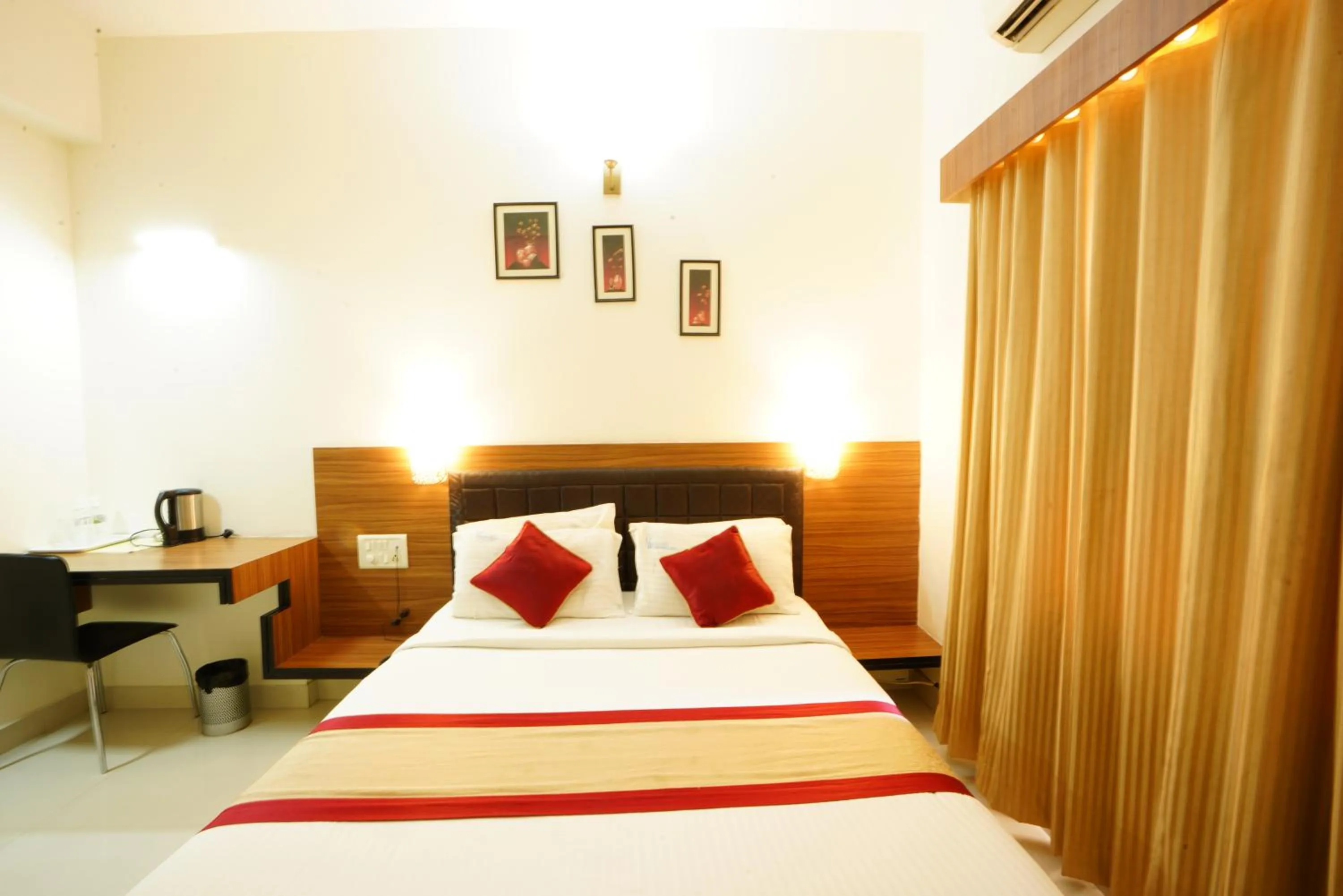 Hotel Grand Bee Bangalore