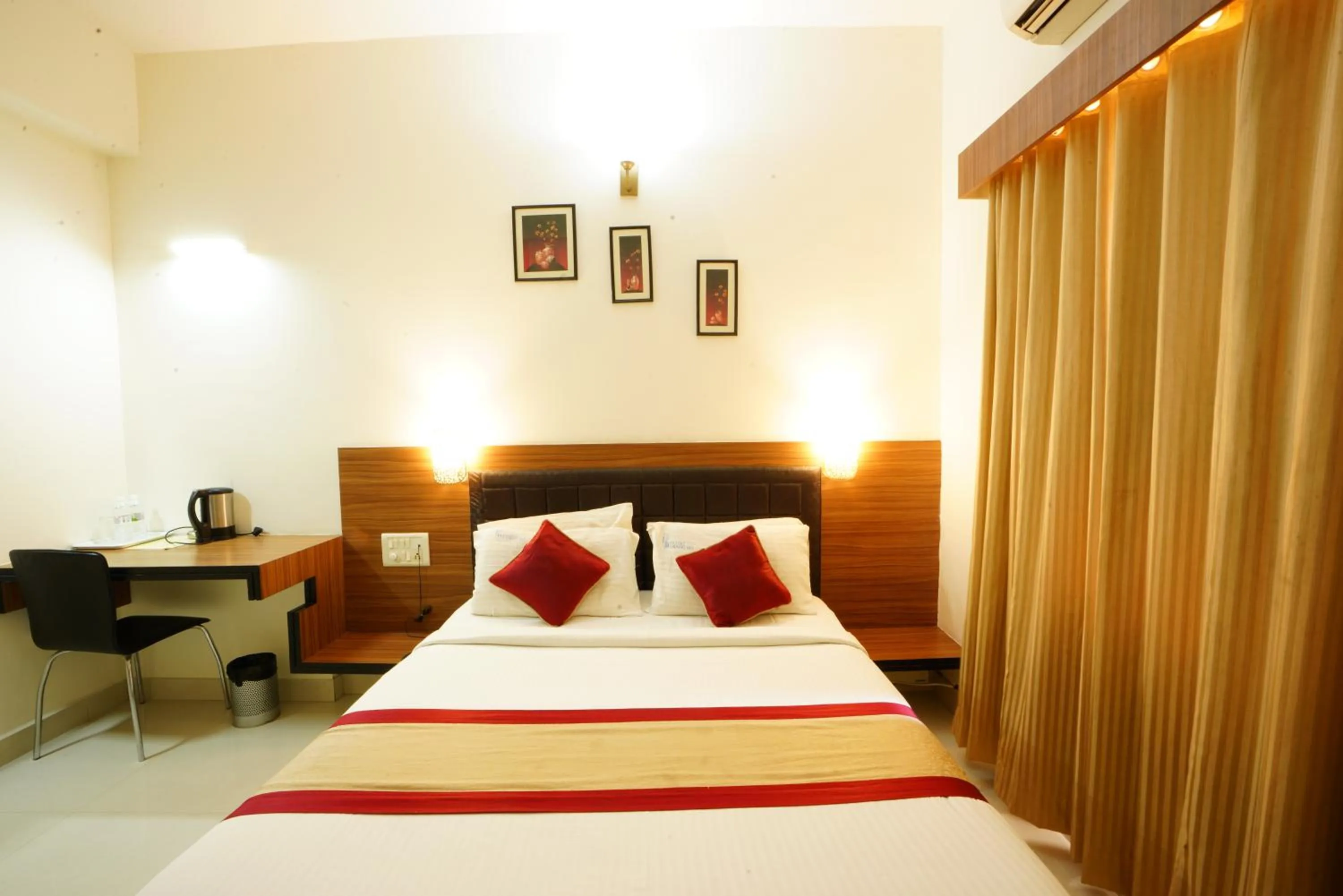 Hotel Grand Bee Bangalore