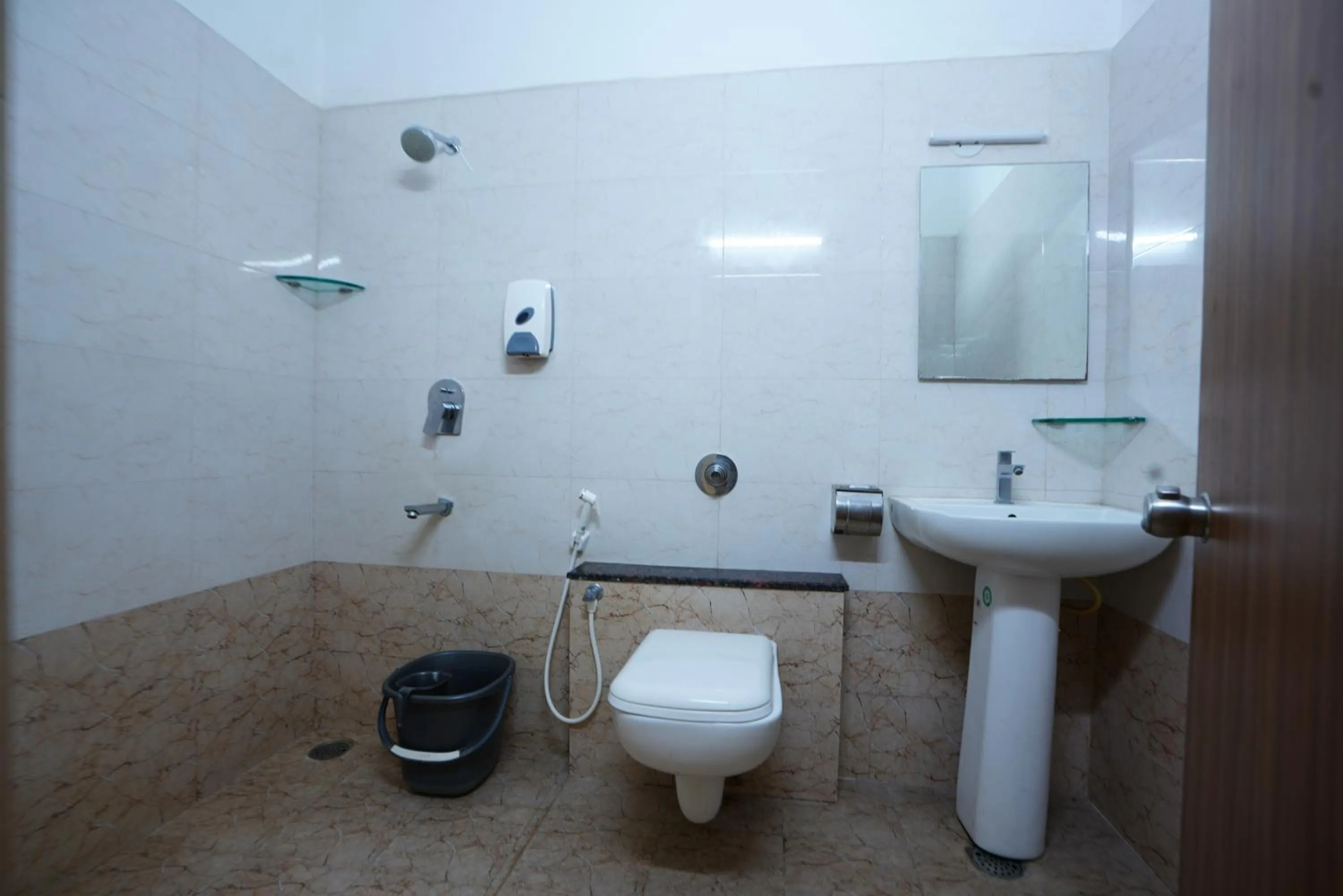 Hotel Grand Bee Bangalore