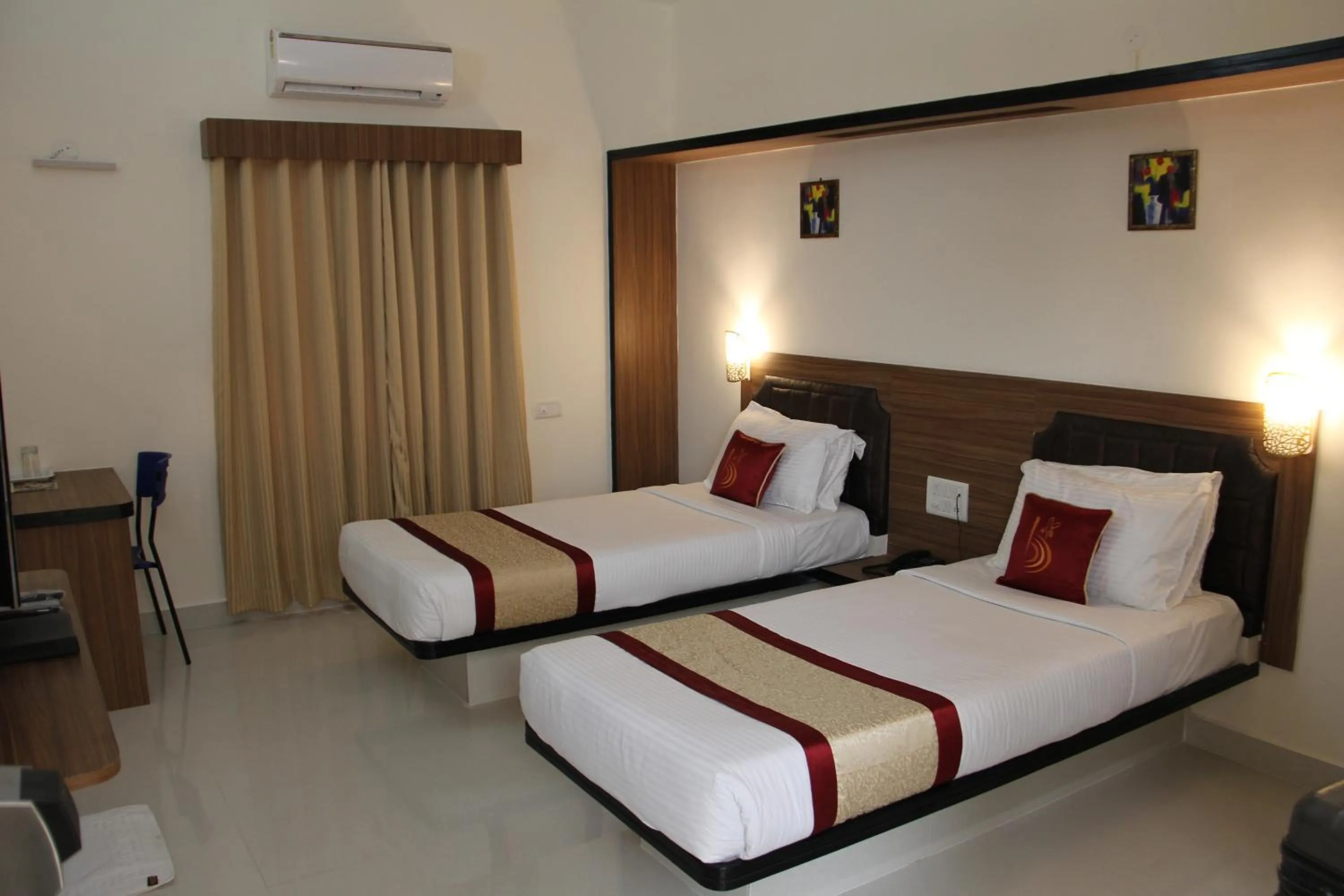 Executive Double Room - single occupancy in Hotel Grand Bee Bangalore