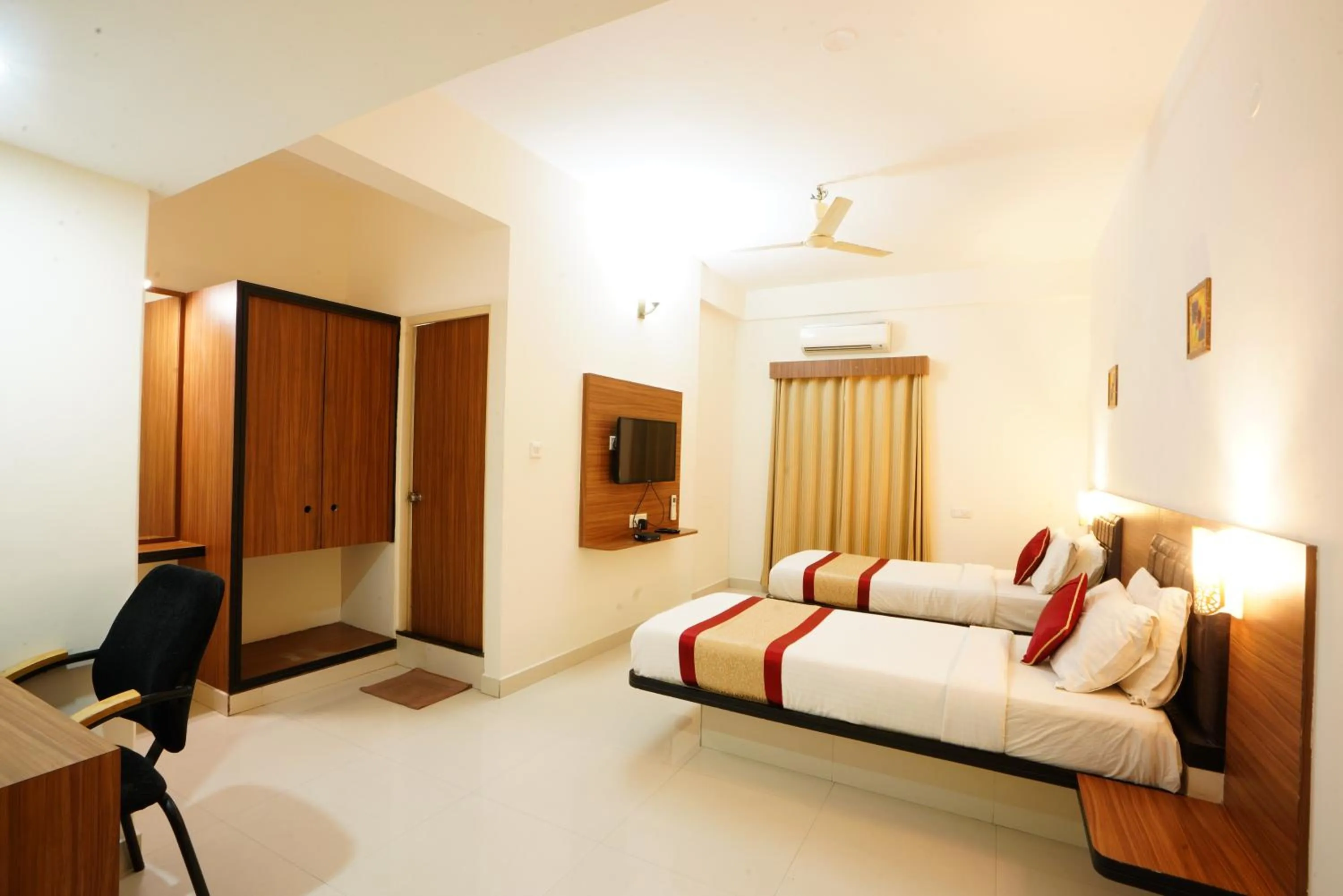 Hotel Grand Bee Bangalore