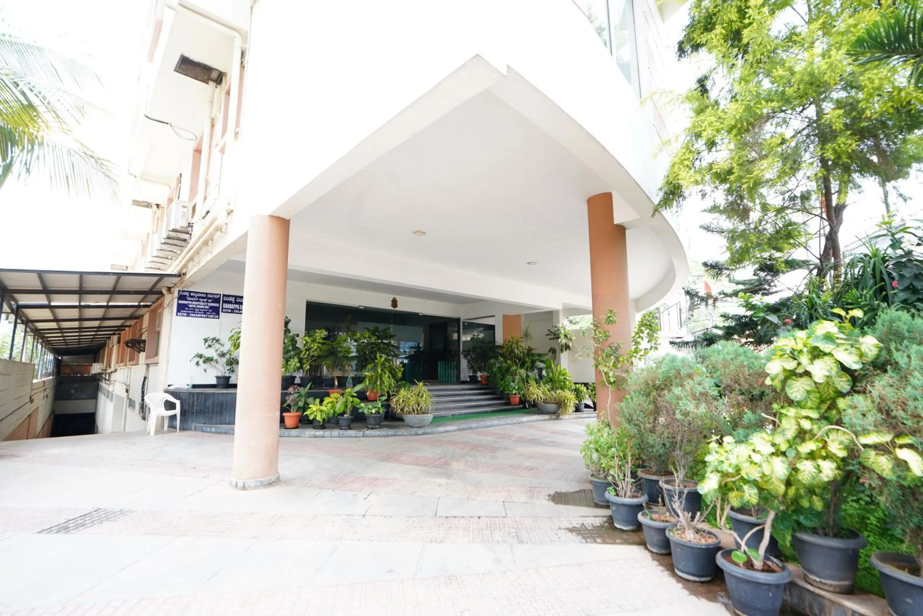 Hotel Grand Bee Bangalore