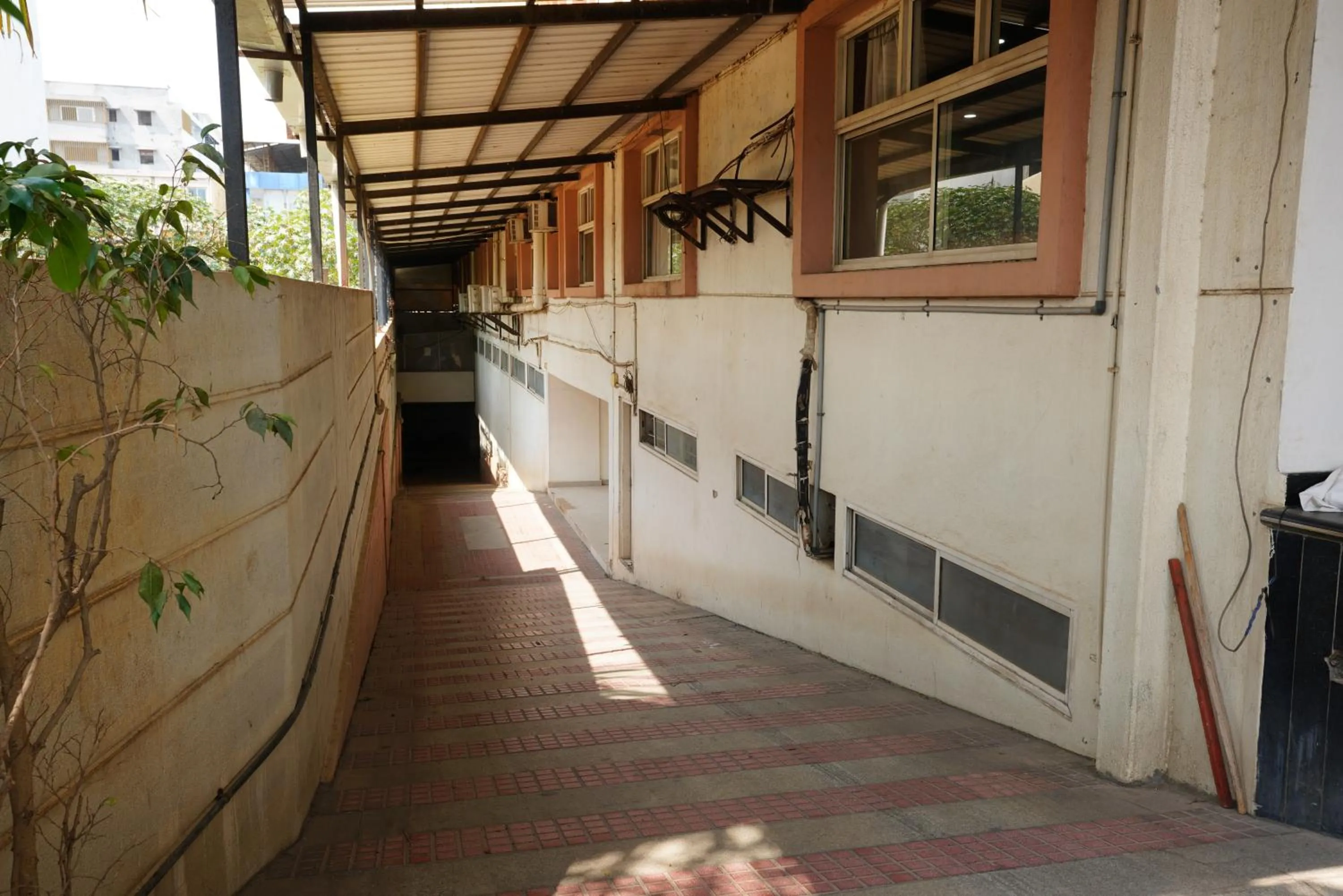 Hotel Grand Bee Bangalore