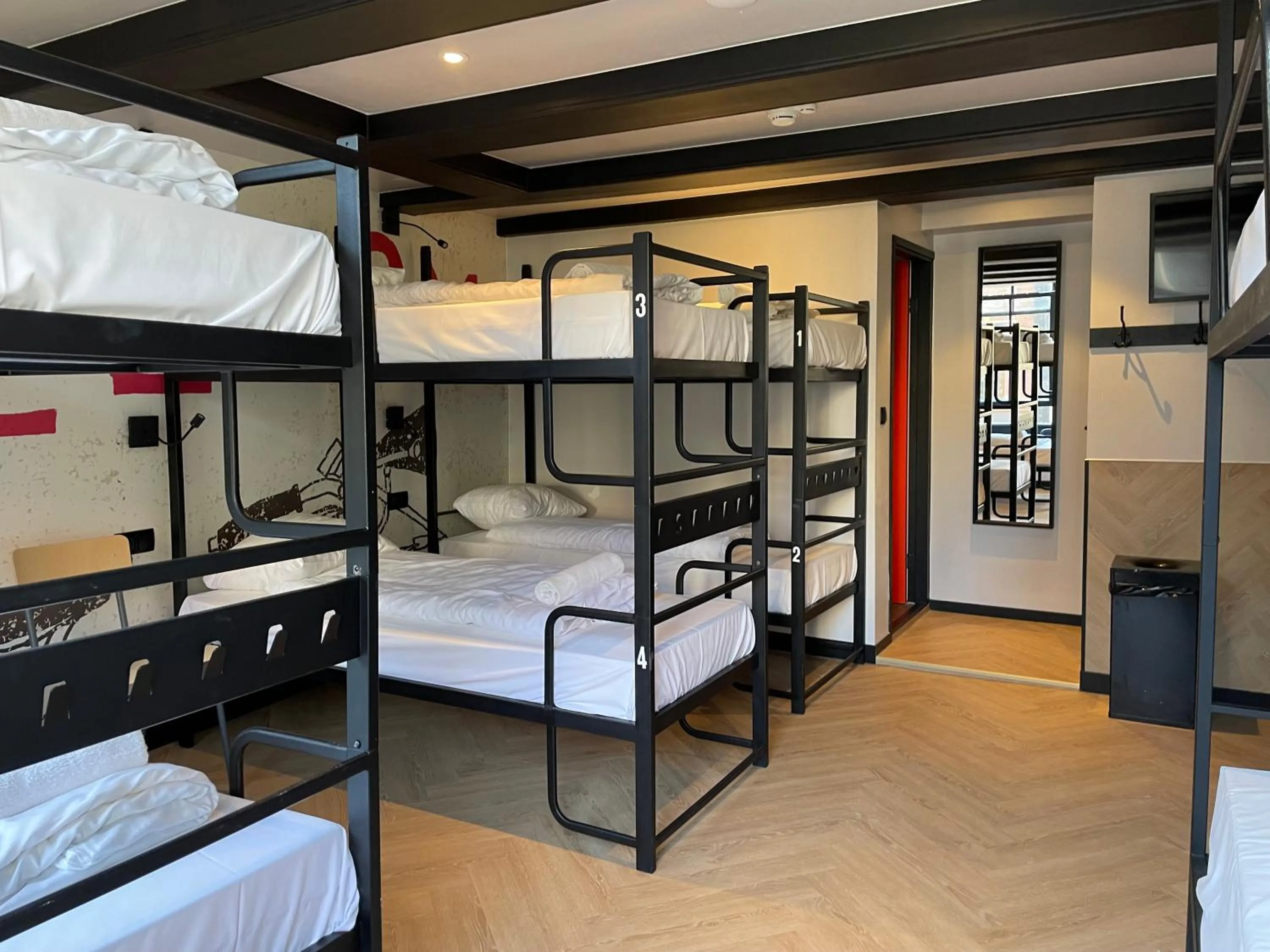 Bedroom, Bed in Heart of Amsterdam Hostel