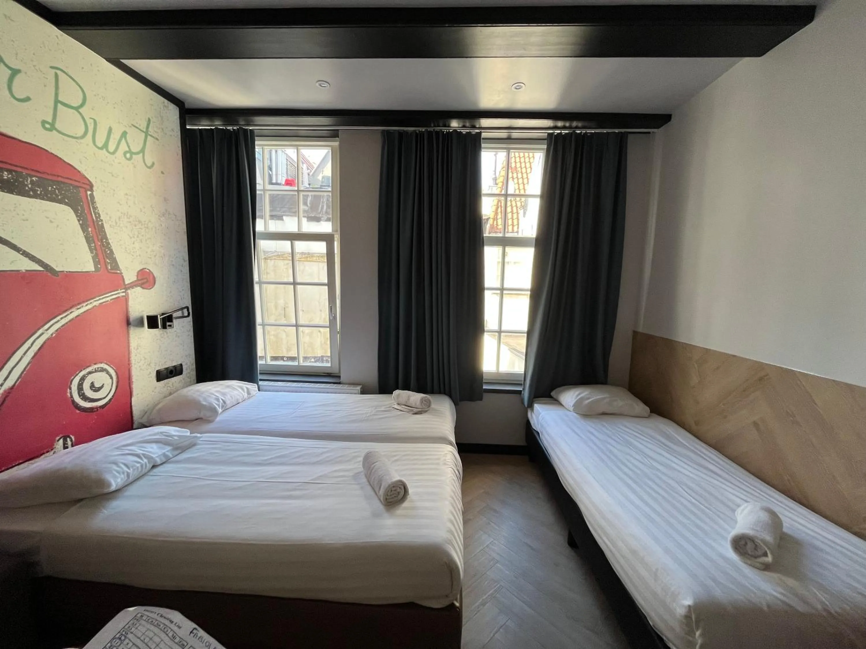 Bedroom, Bed in Heart of Amsterdam Hostel