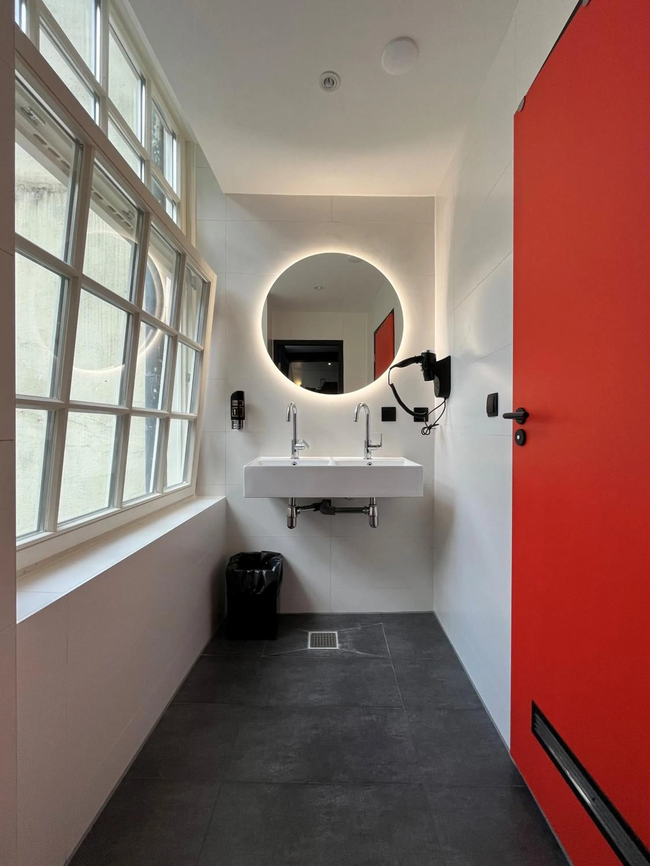 Bathroom in Heart of Amsterdam Hostel