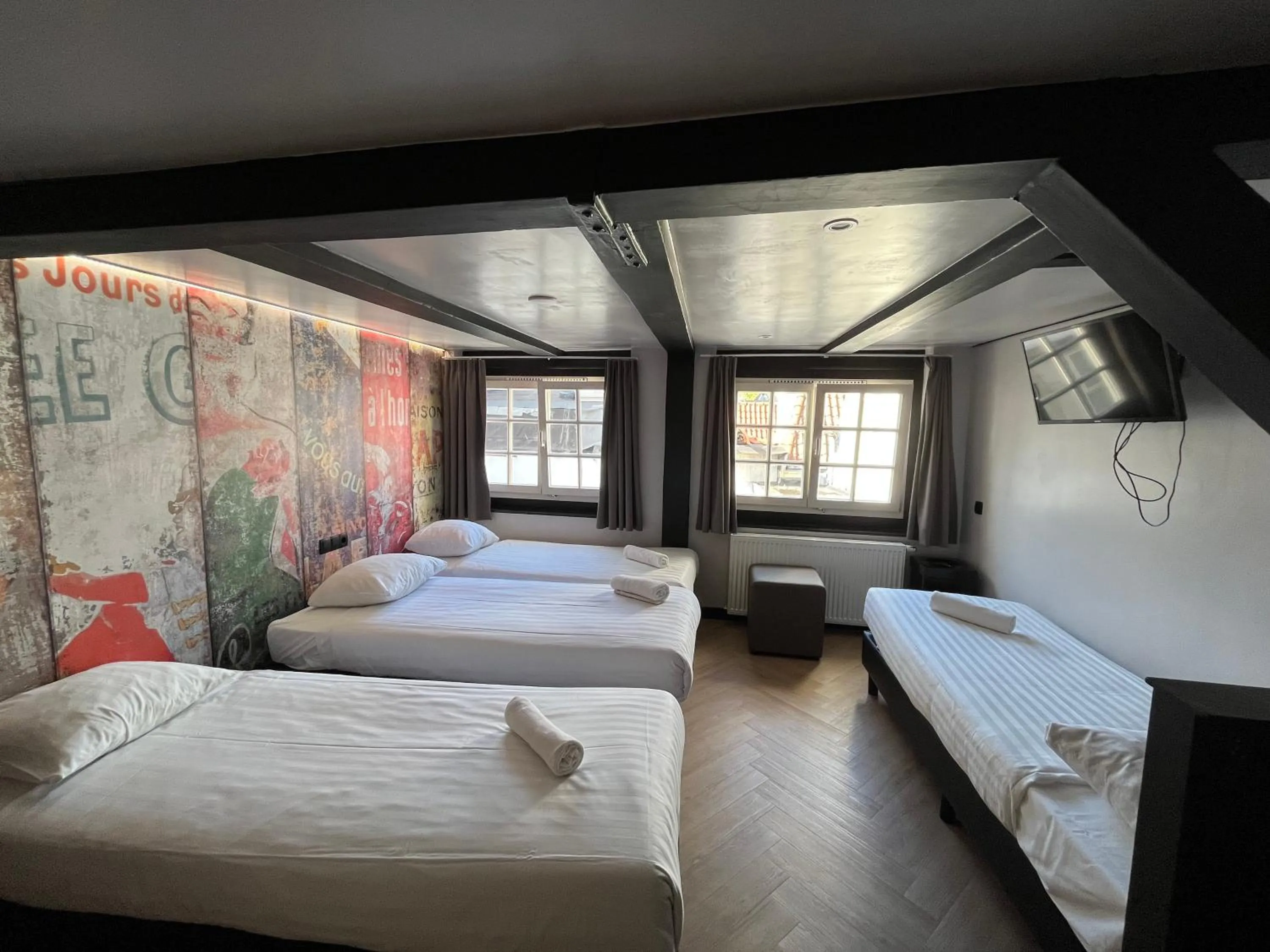 Bedroom, Bed in Heart of Amsterdam Hostel