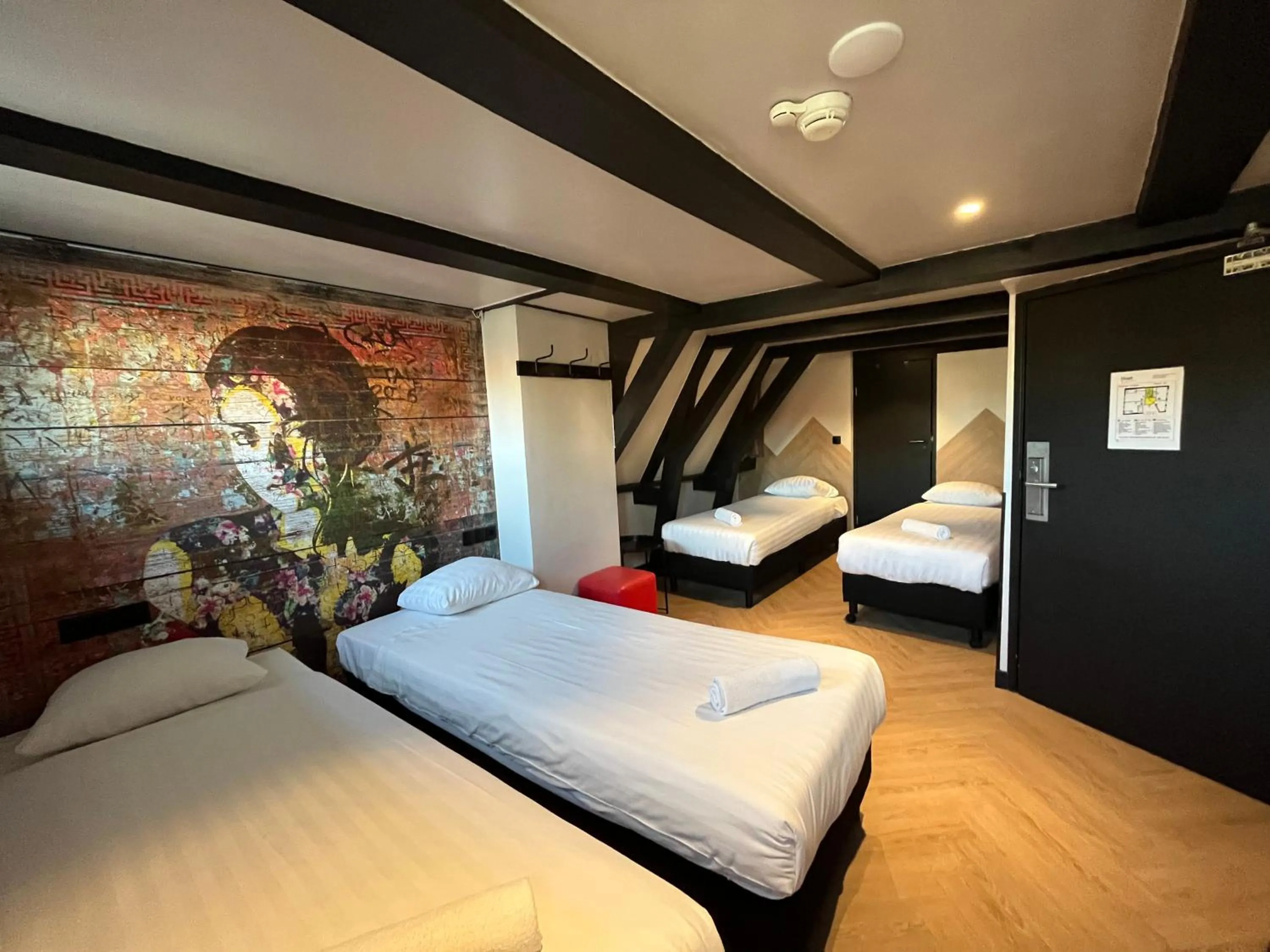Bedroom, Bed in Heart of Amsterdam Hostel