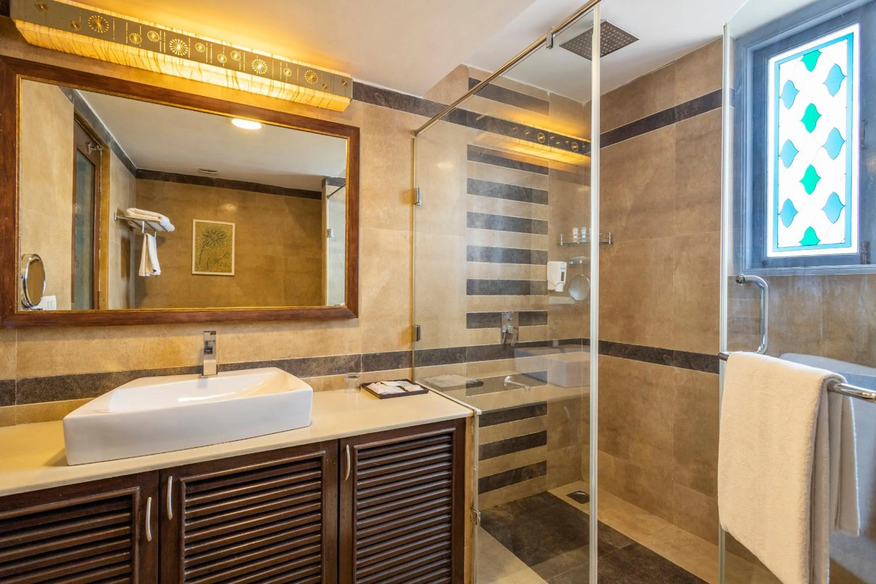 Bathroom in Varanda Do Mar