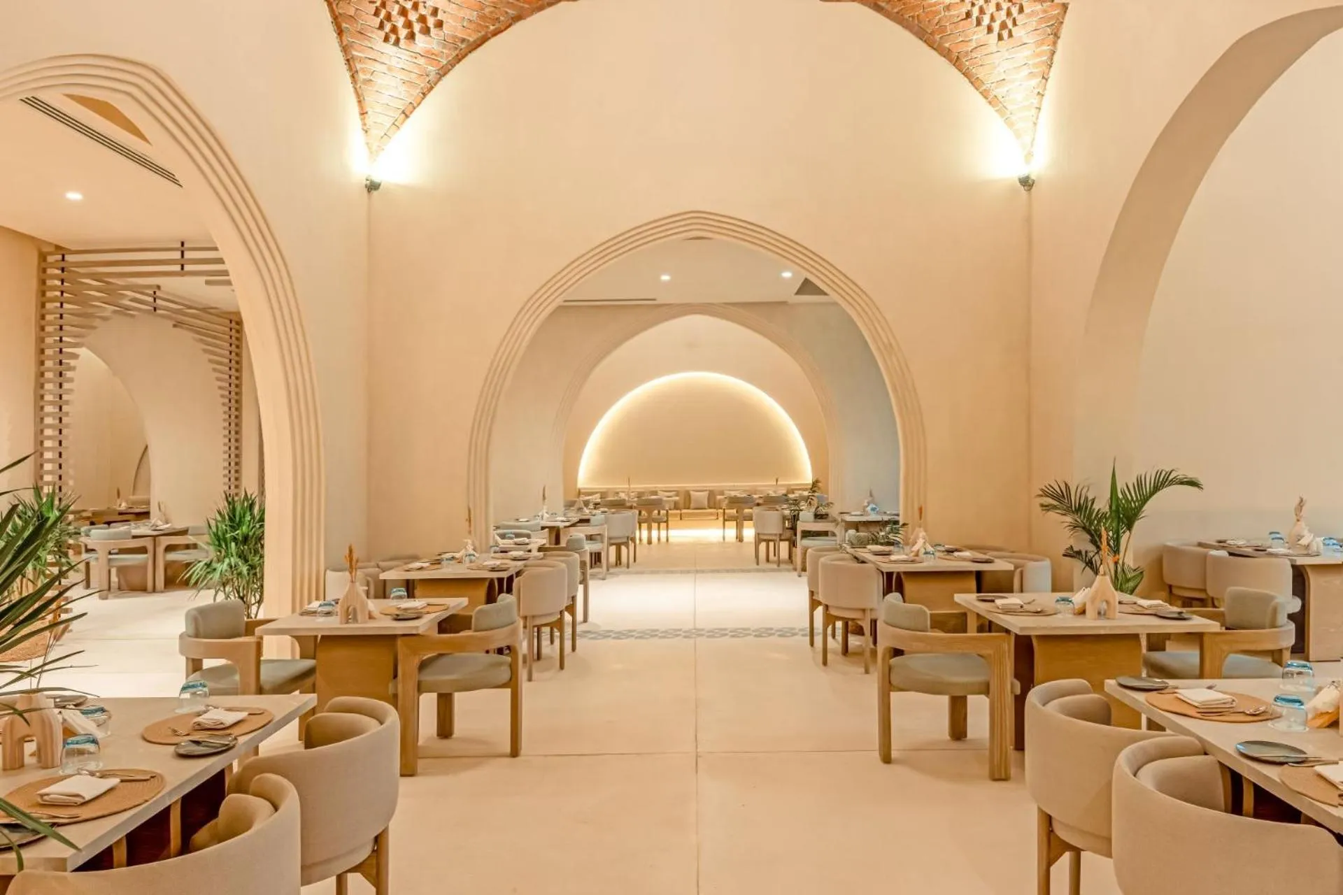 Restaurant/places to eat in Sunrise Anjum Resort