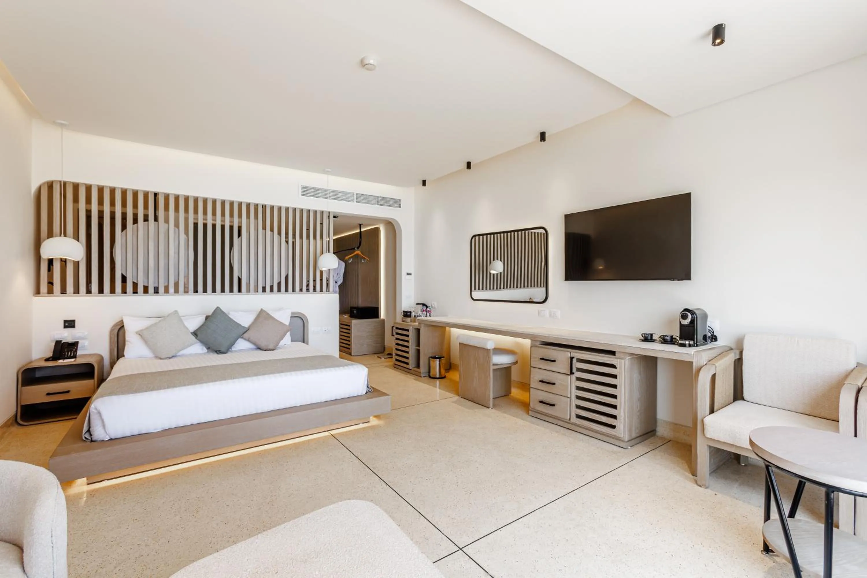 Bed in Sunrise Anjum Resort