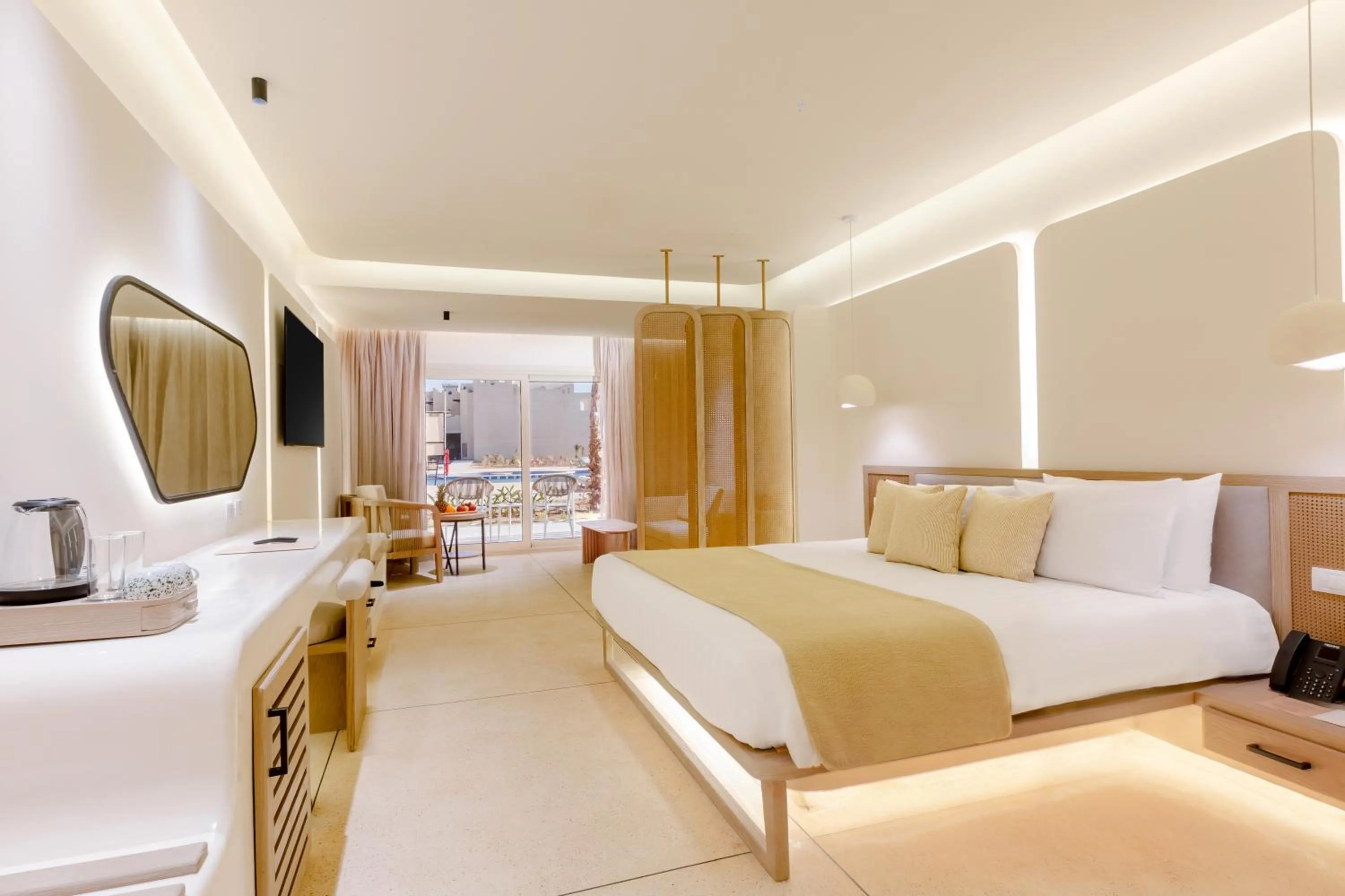 Bed in Sunrise Anjum Resort