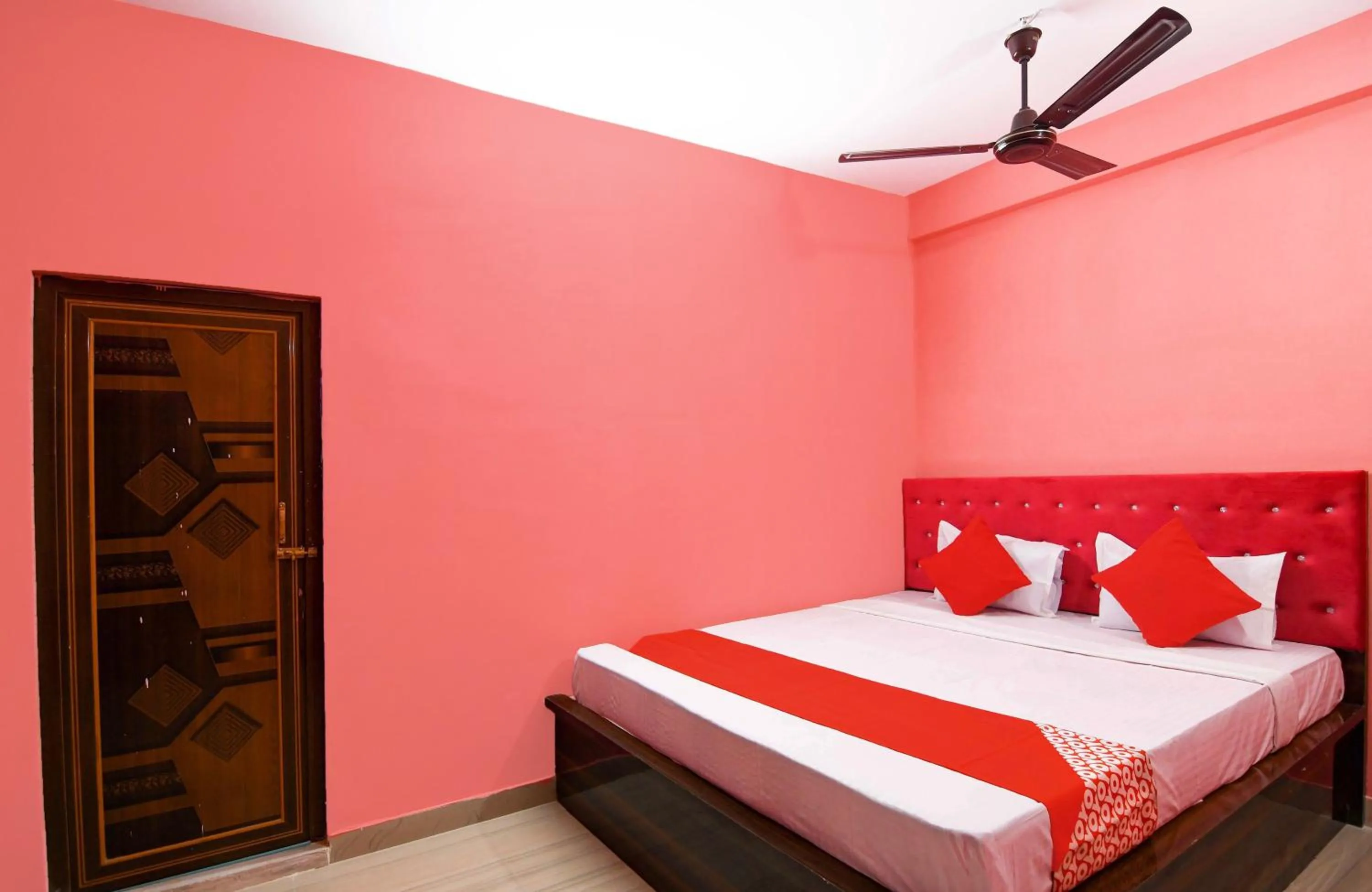 Hotel O by OYO GOLDEN NEST
