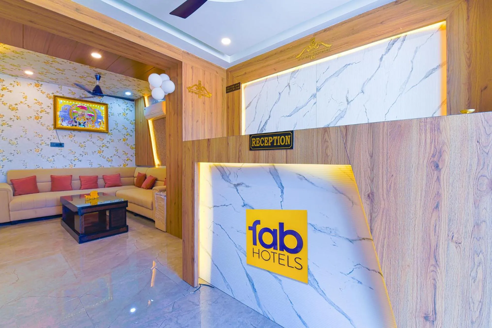 Lobby or reception in FabHotel Bohra International