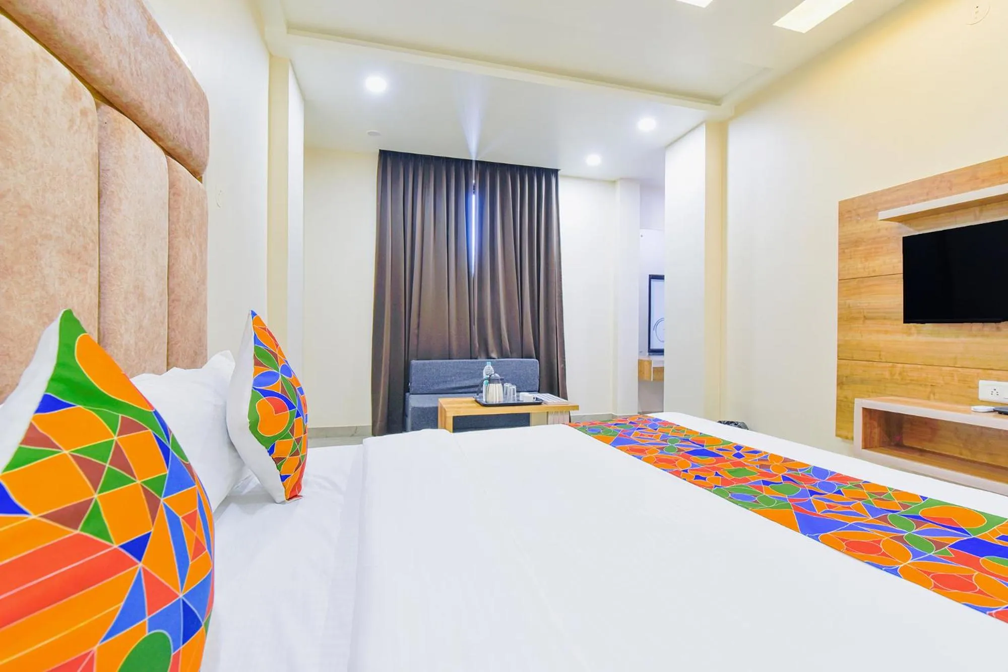 Bed in FabHotel Bohra International