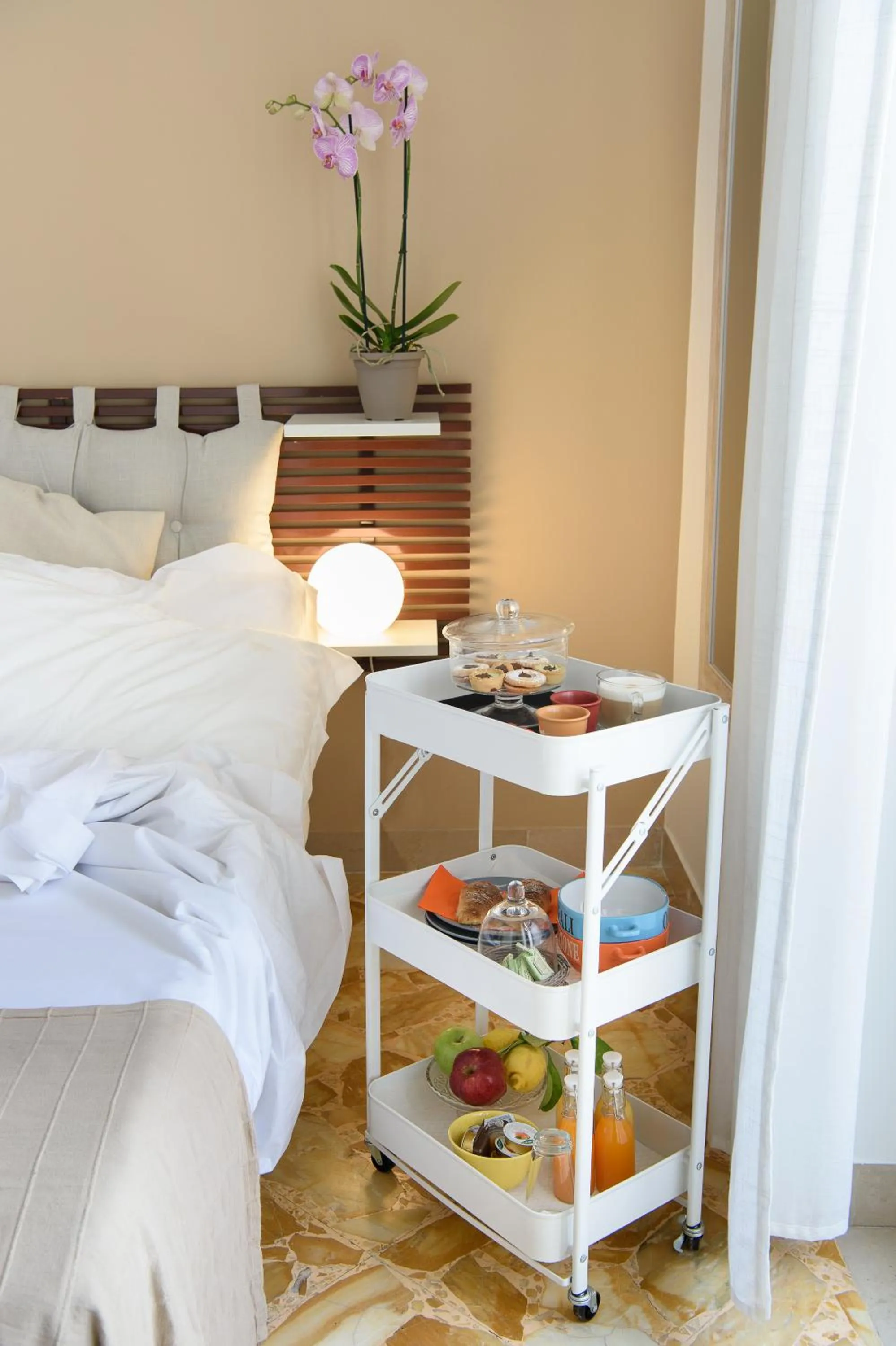 Decorative detail, Bed in La Maison des Tout le Monde