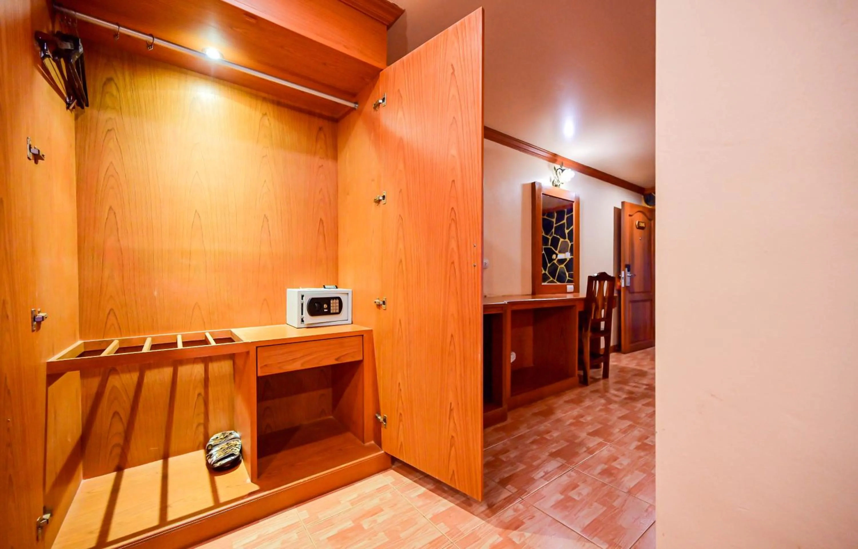 safe in Tiger Complex Hotel