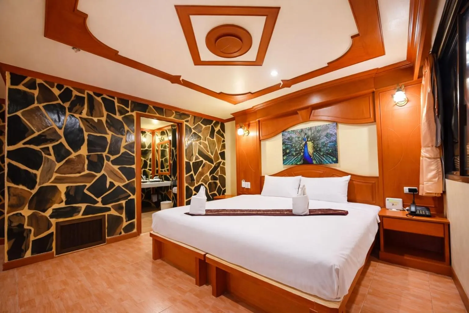 Bedroom, Bed in Tiger Complex Hotel