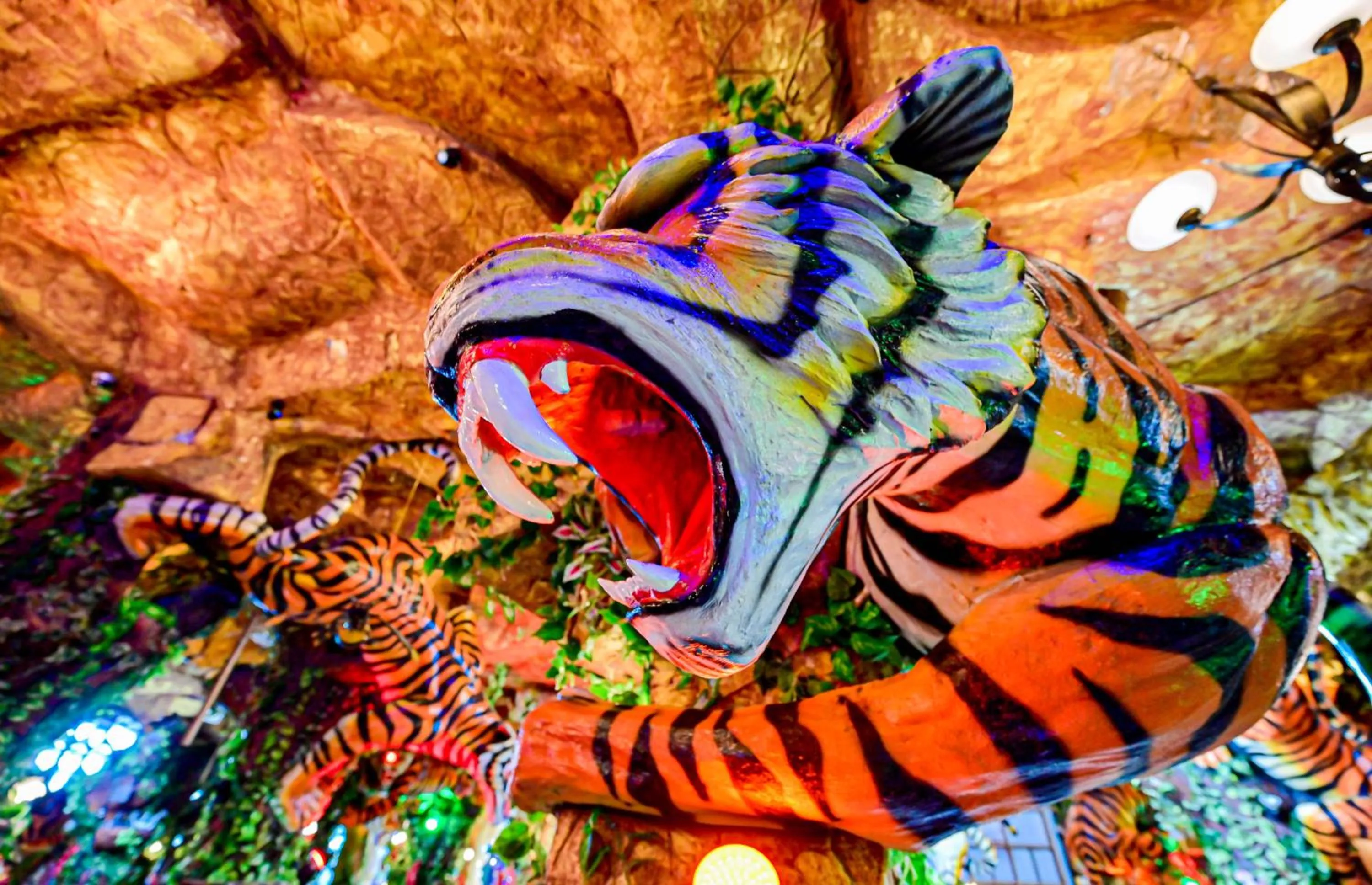 Restaurant/places to eat in Tiger Complex Hotel