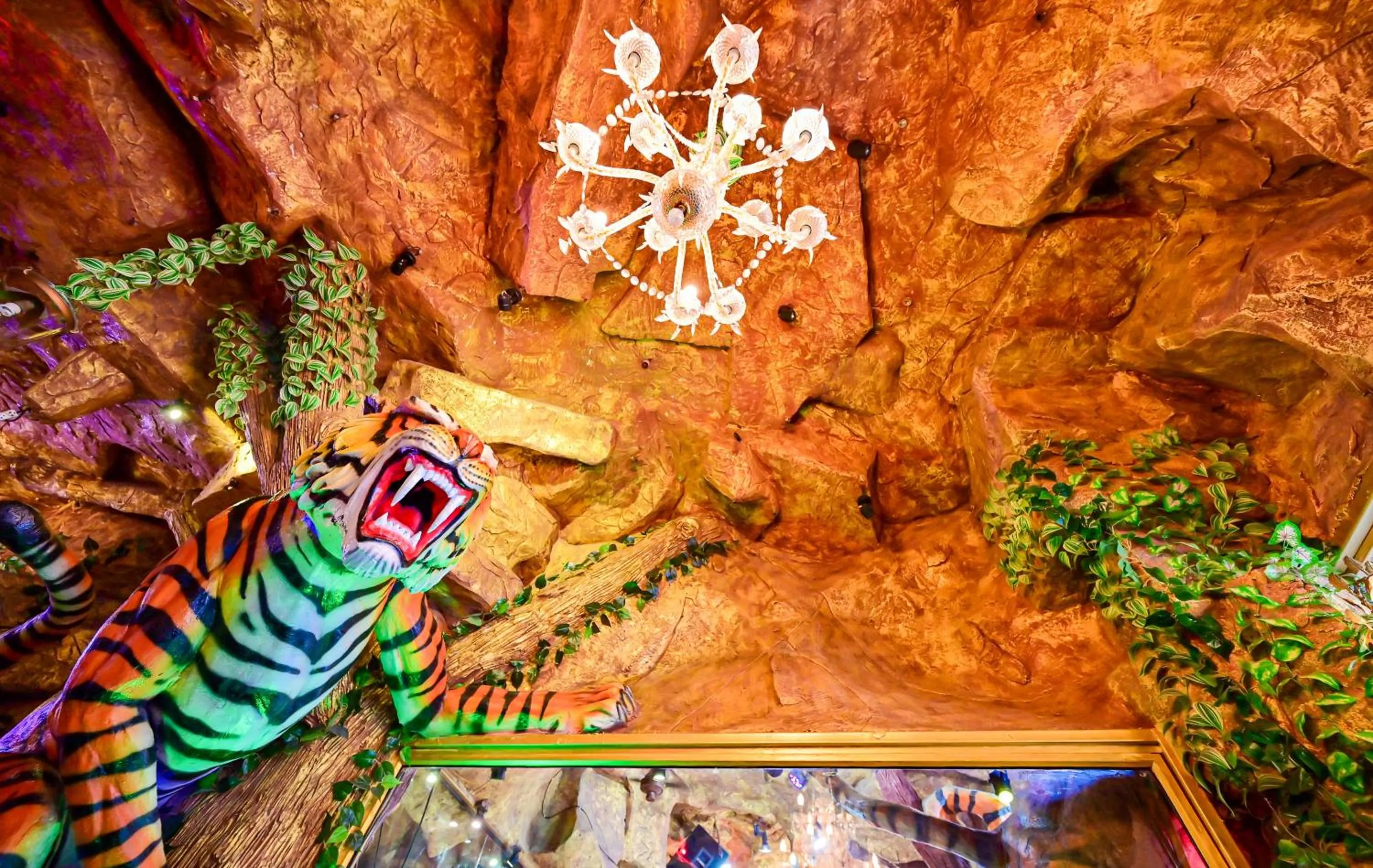 Restaurant/places to eat in Tiger Complex Hotel