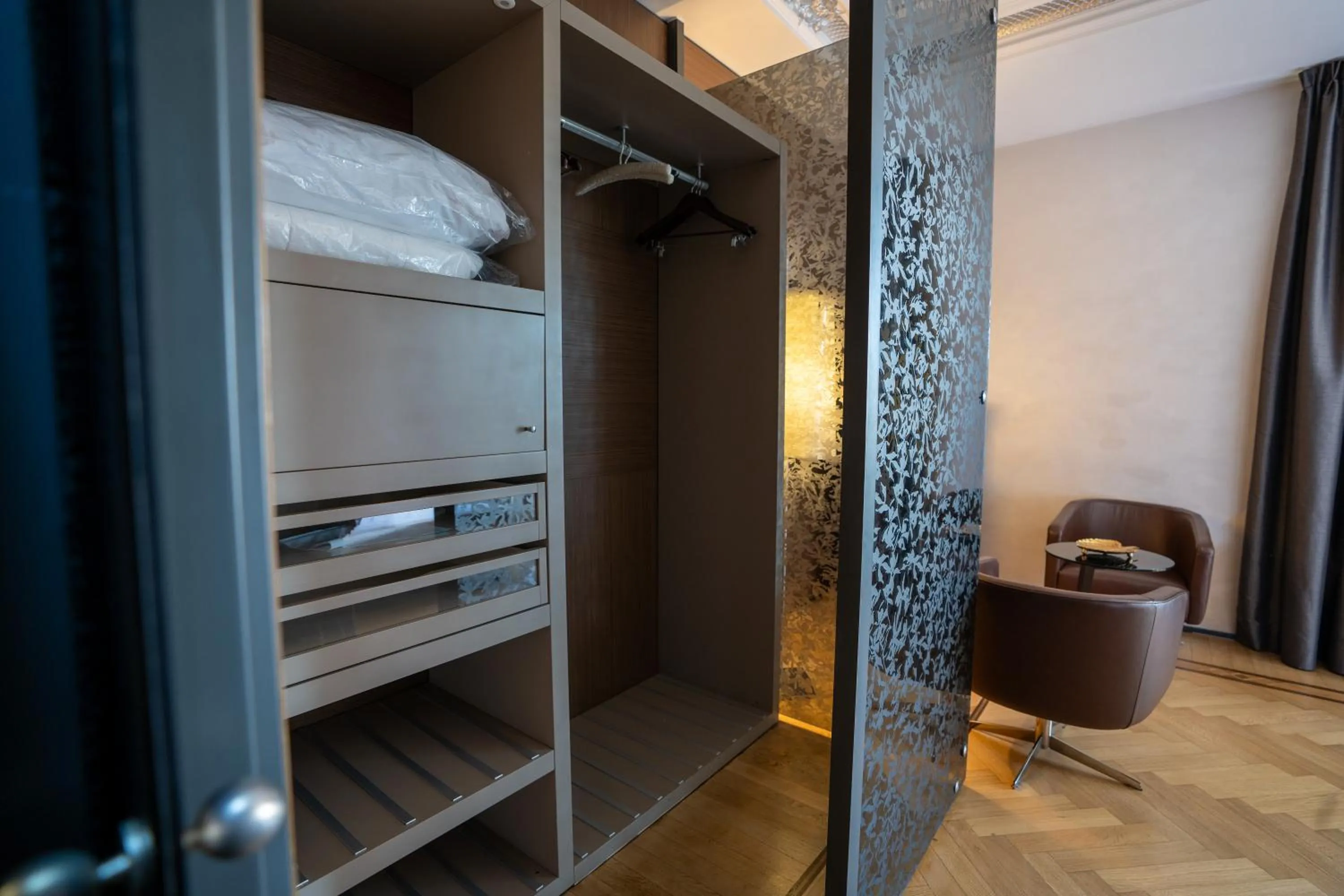 Bed in Divina Luxury Hotel