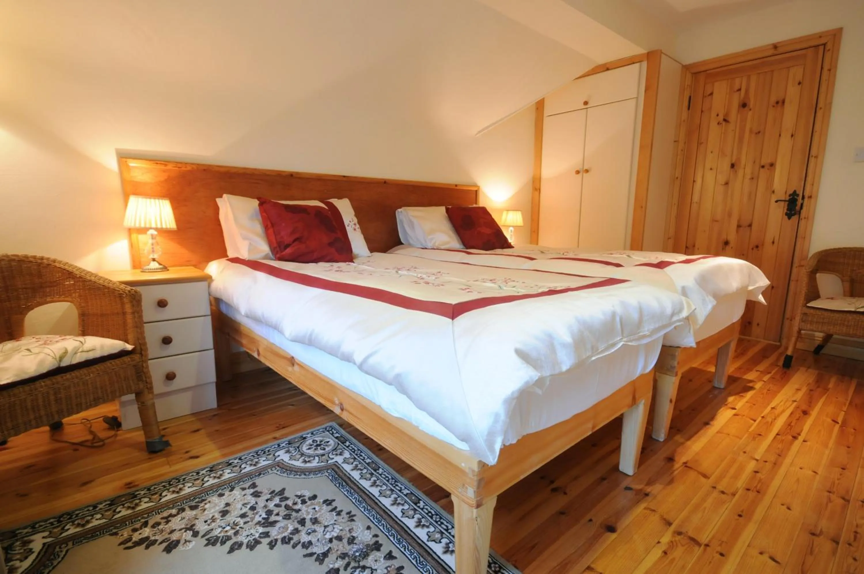 Bedroom, Bed in Lough Dan House