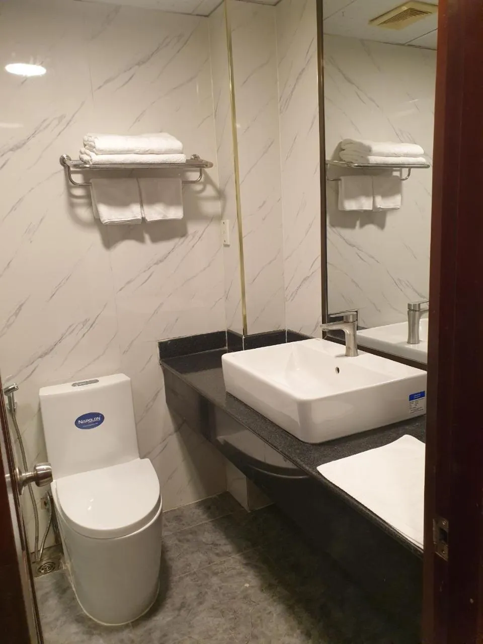 Toilet in Ngọc Lan Hotel