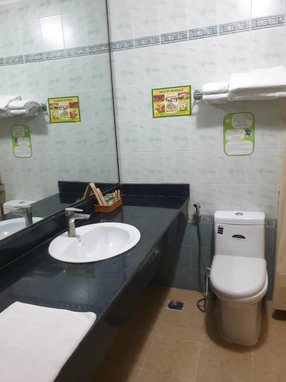 Toilet in Ngọc Lan Hotel