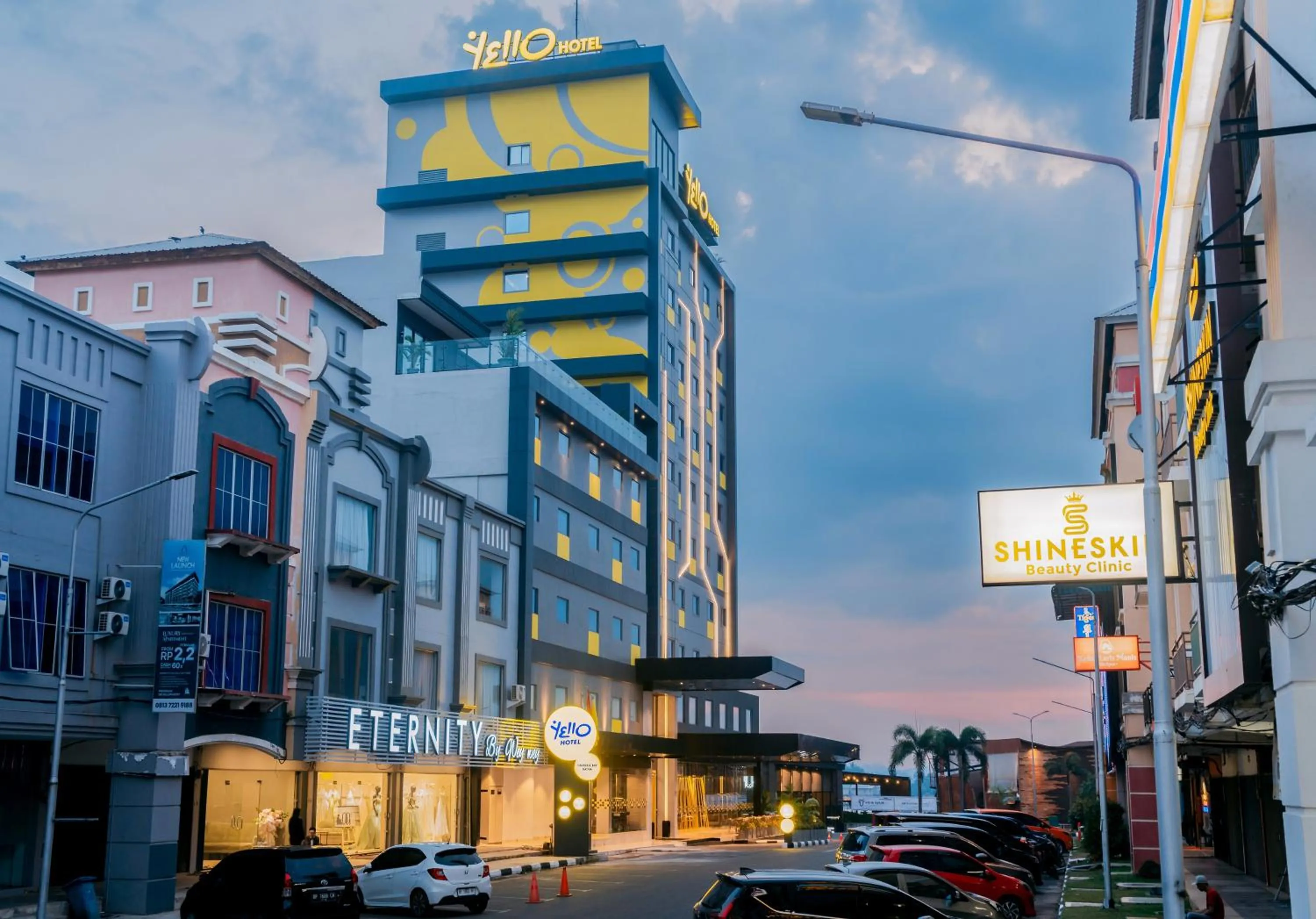 Property building in Yello Hotel Harbour Bay